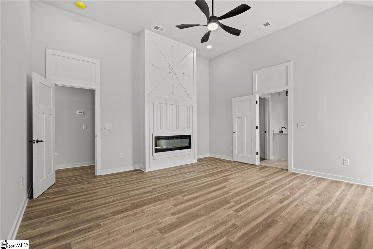 25 Harbor Drive Greenville, SC 29611