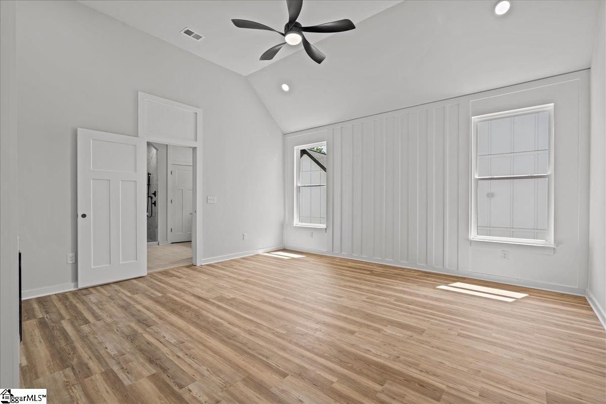 25 Harbor Drive Greenville, SC 29611