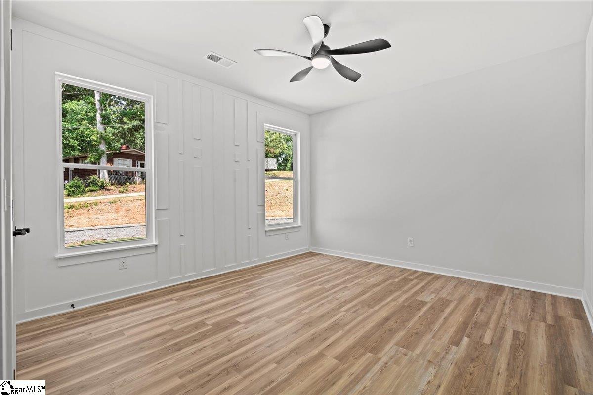 25 Harbor Drive Greenville, SC 29611