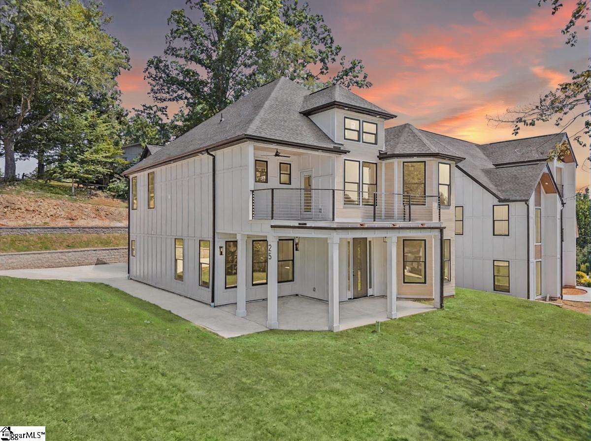 25 Harbor Drive Greenville, SC 29611