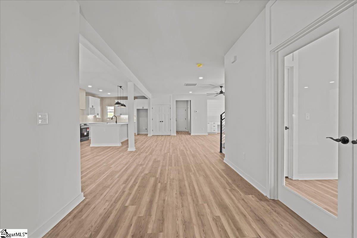 25 Harbor Drive Greenville, SC 29611