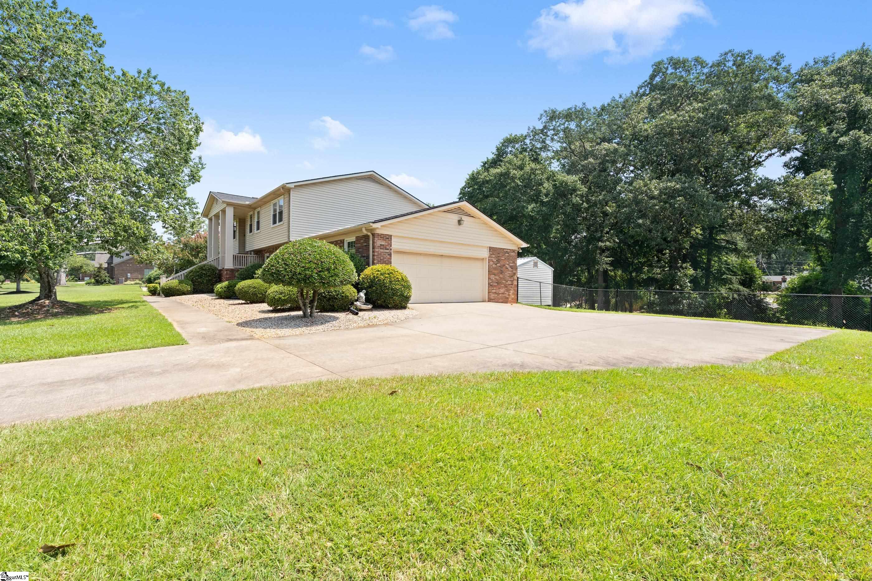 725 Parkins Mill Road Greenville, SC 29607