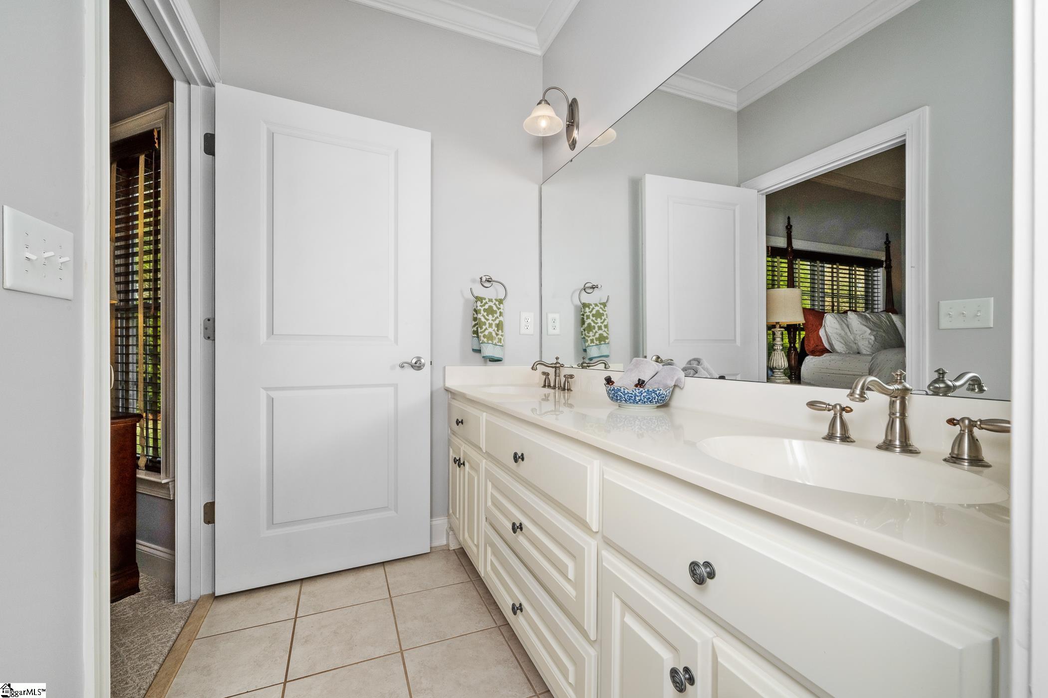 127 Warren Drive Easley, SC 29642