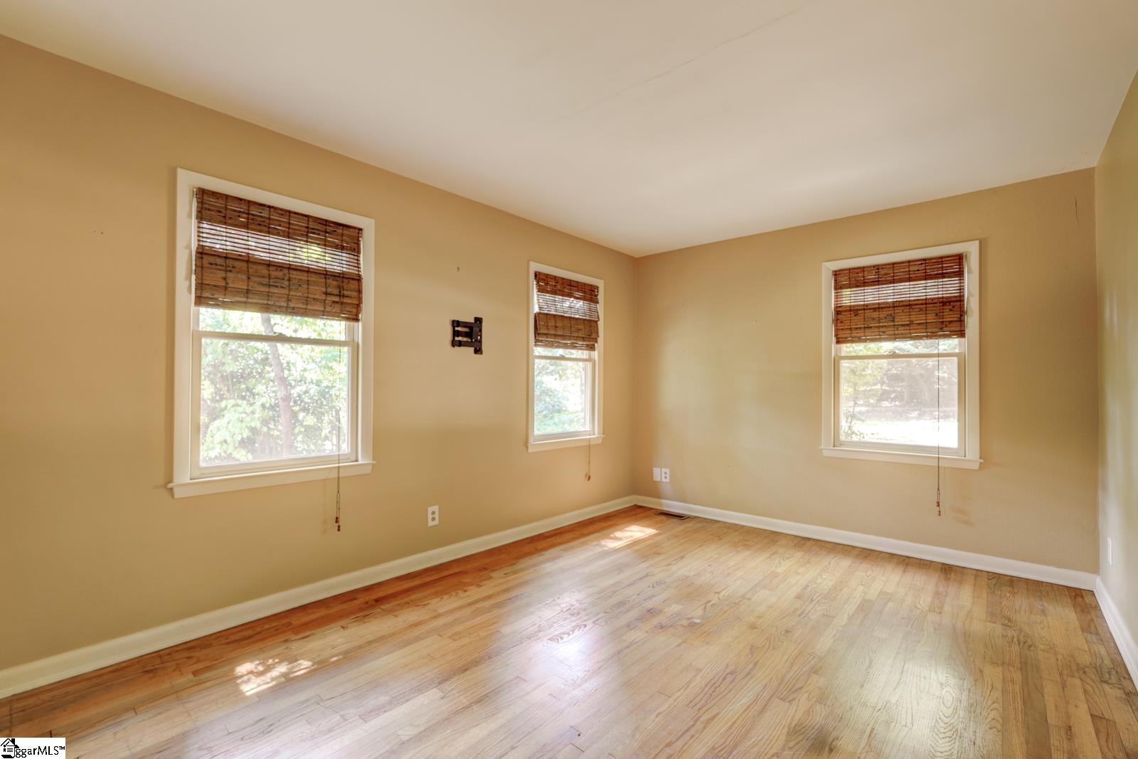 136 Henson Street Spartanburg, SC 29307