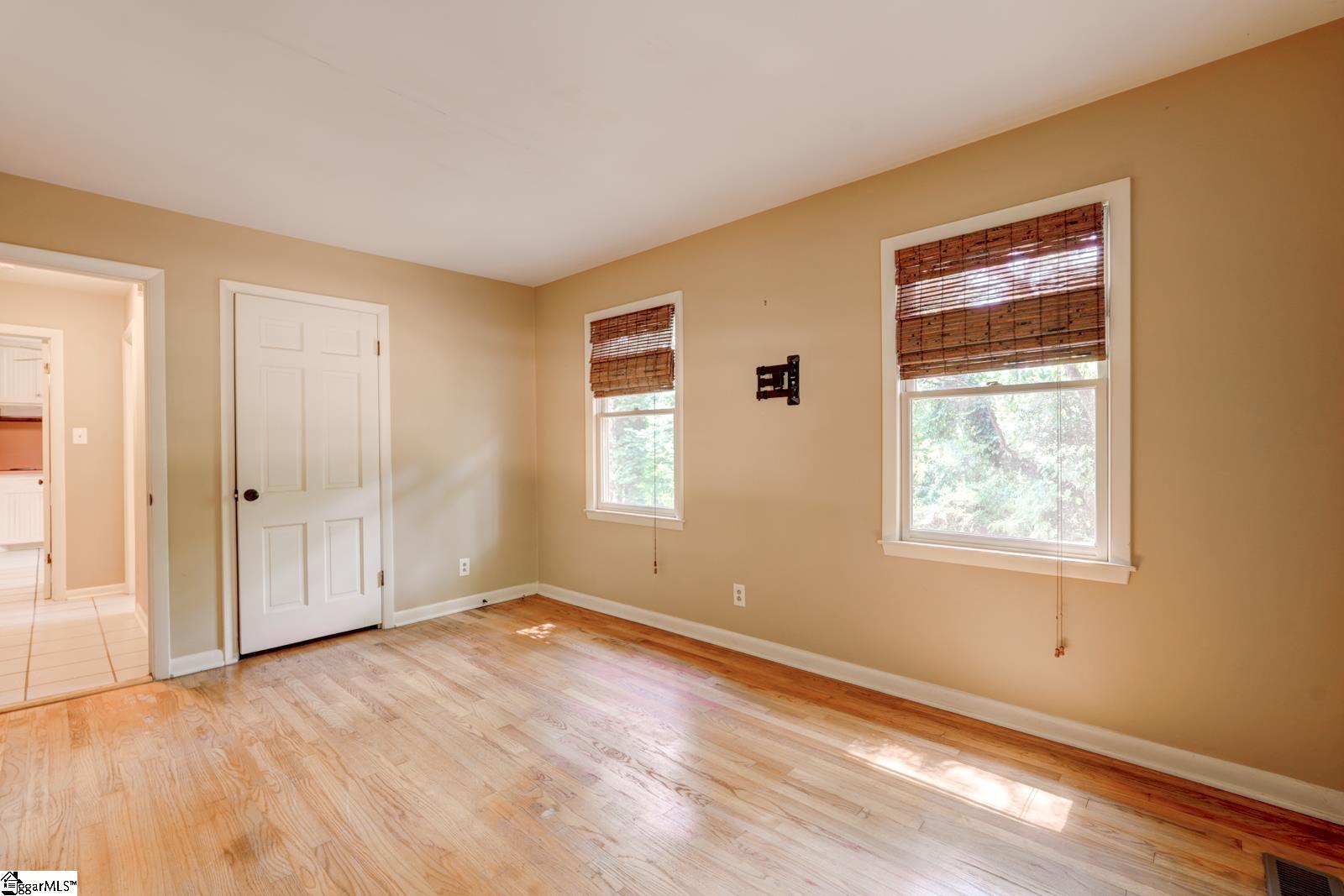 136 Henson Street Spartanburg, SC 29307