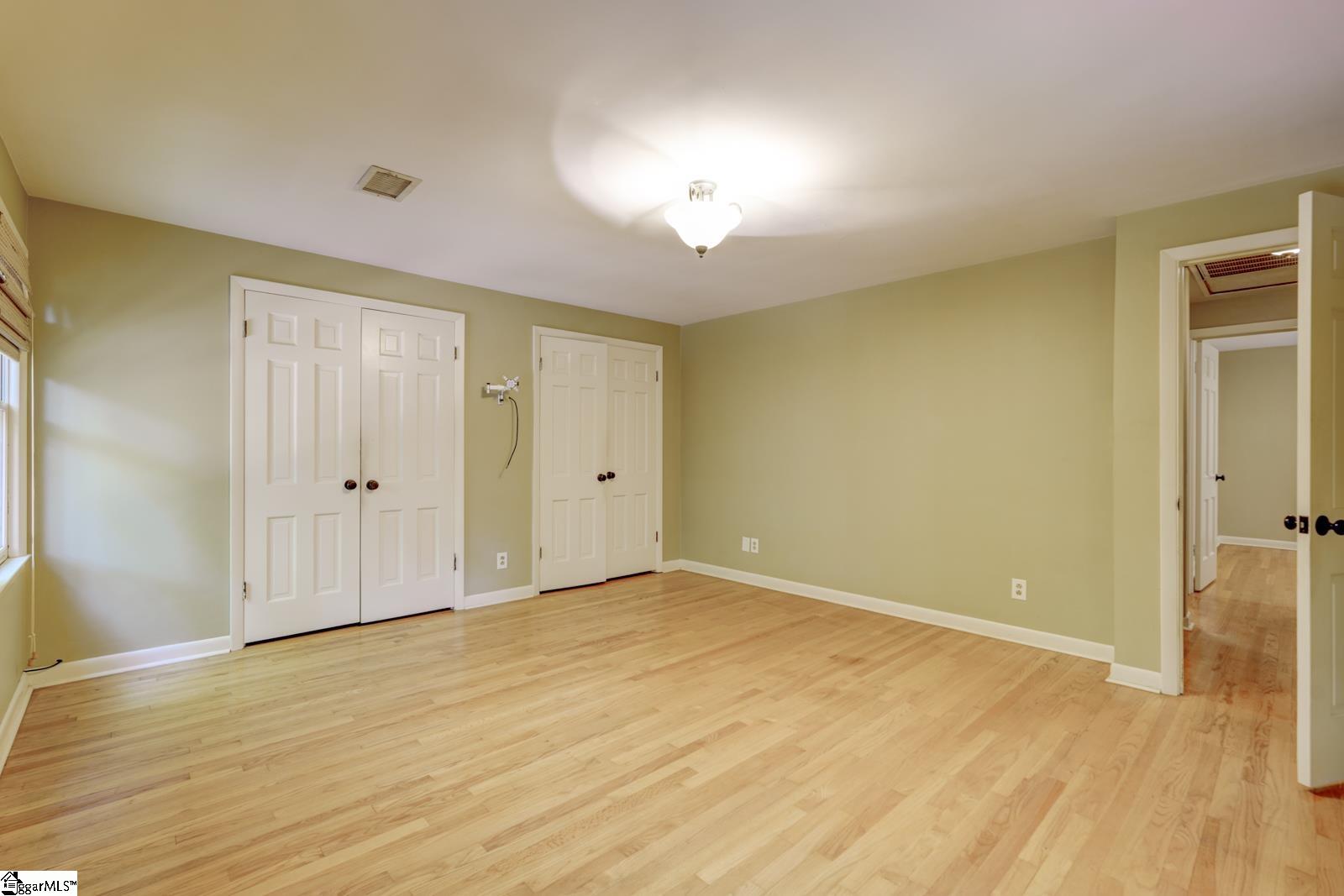 136 Henson Street Spartanburg, SC 29307