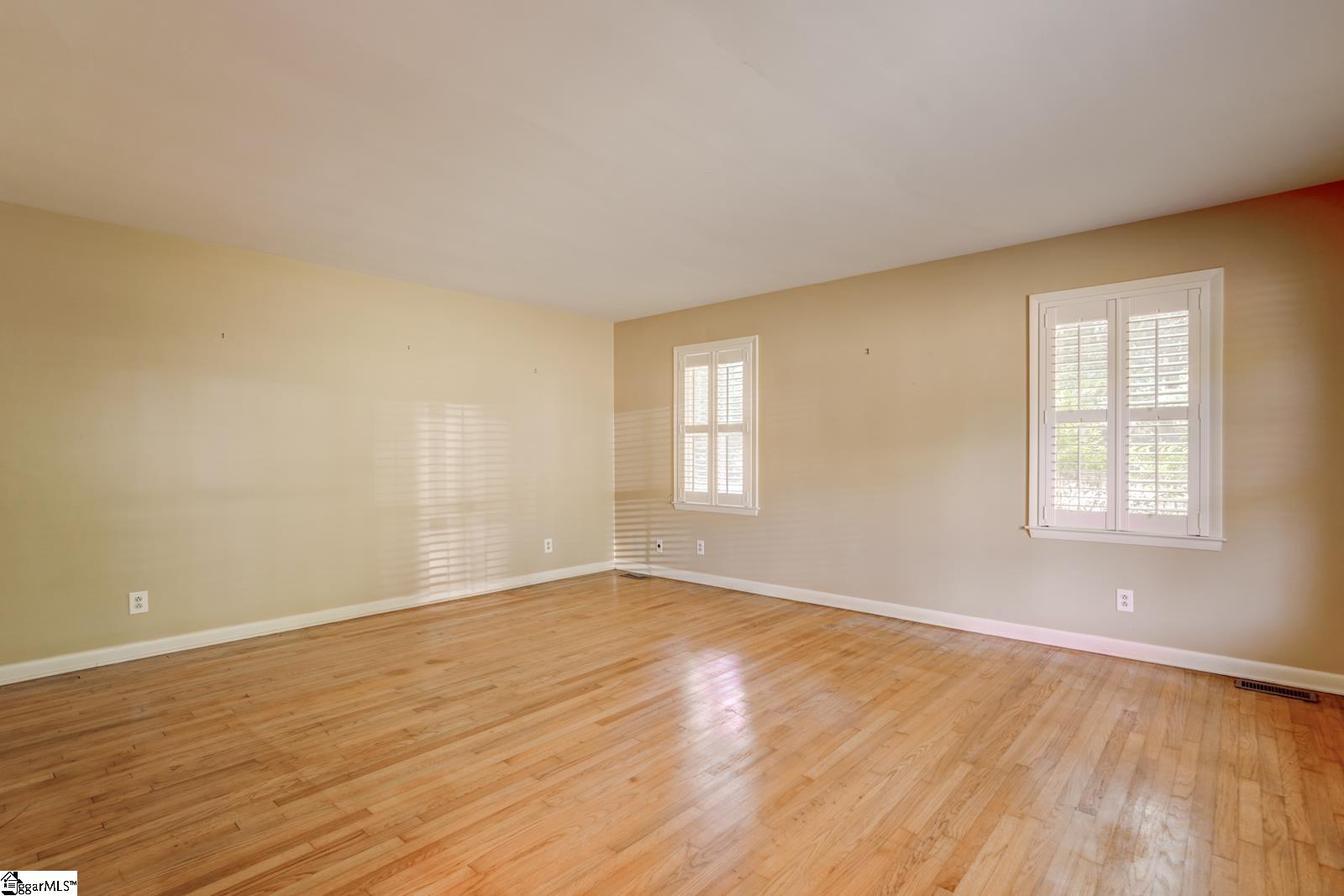 136 Henson Street Spartanburg, SC 29307