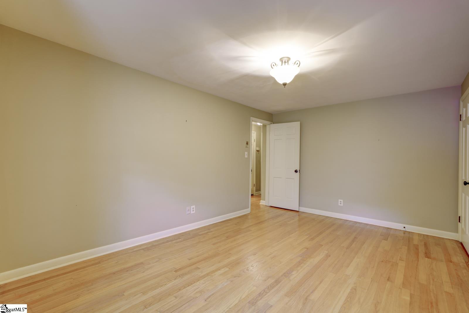 136 Henson Street Spartanburg, SC 29307
