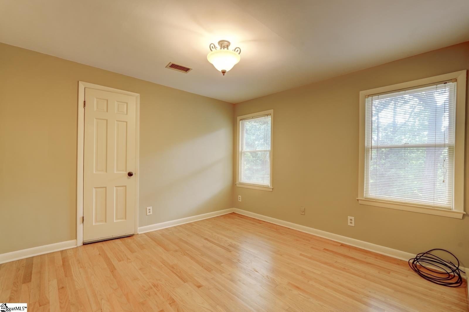 136 Henson Street Spartanburg, SC 29307