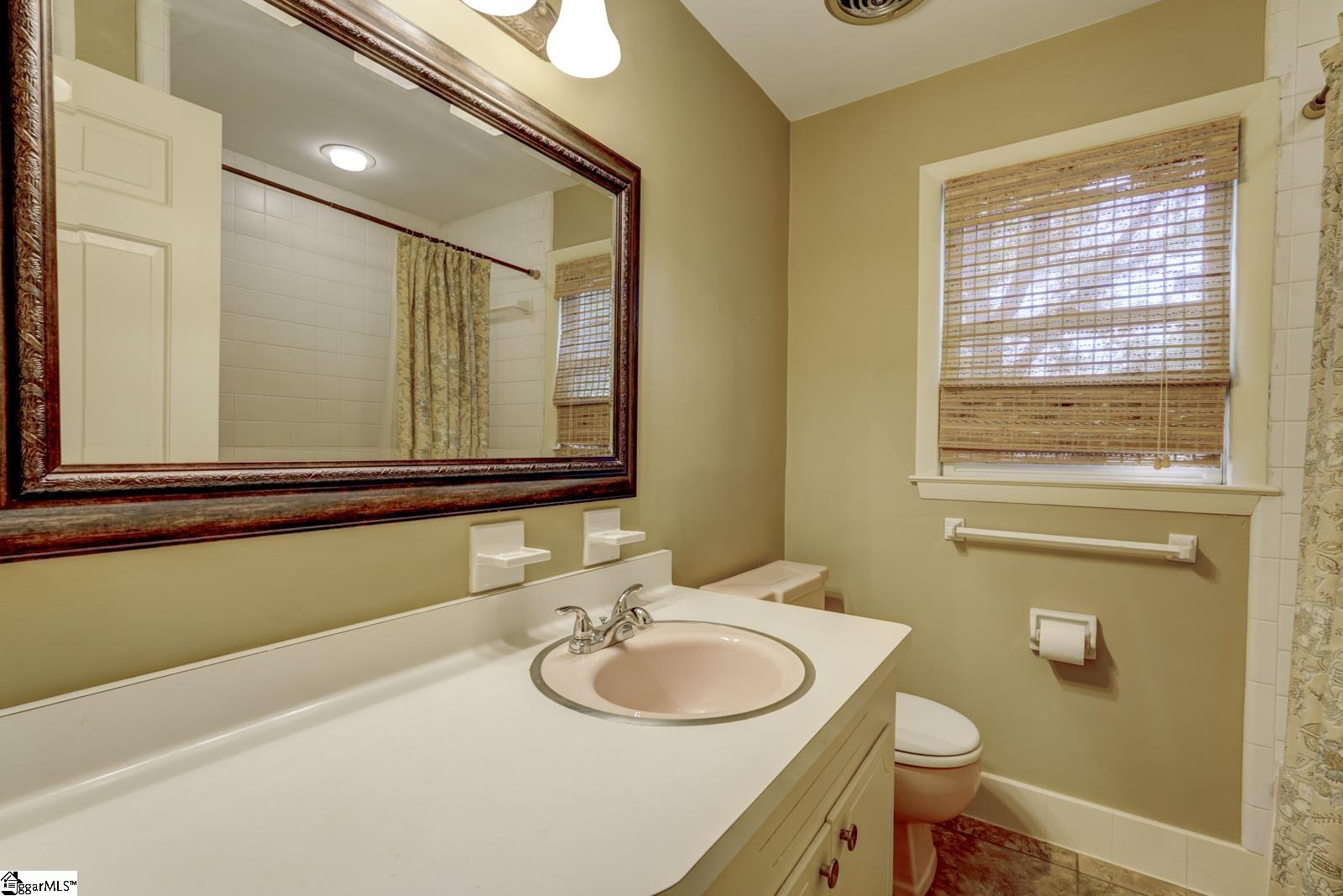 136 Henson Street Spartanburg, SC 29307