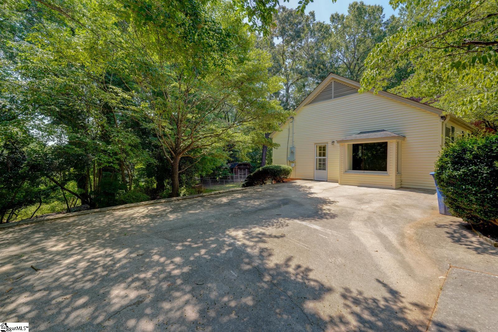 136 Henson Street Spartanburg, SC 29307