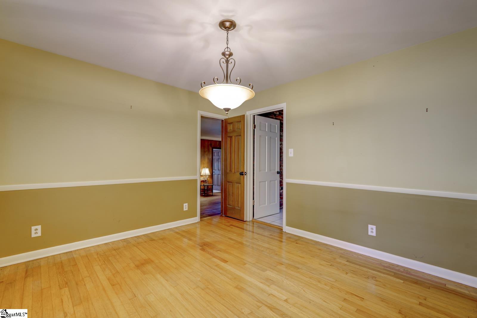 136 Henson Street Spartanburg, SC 29307