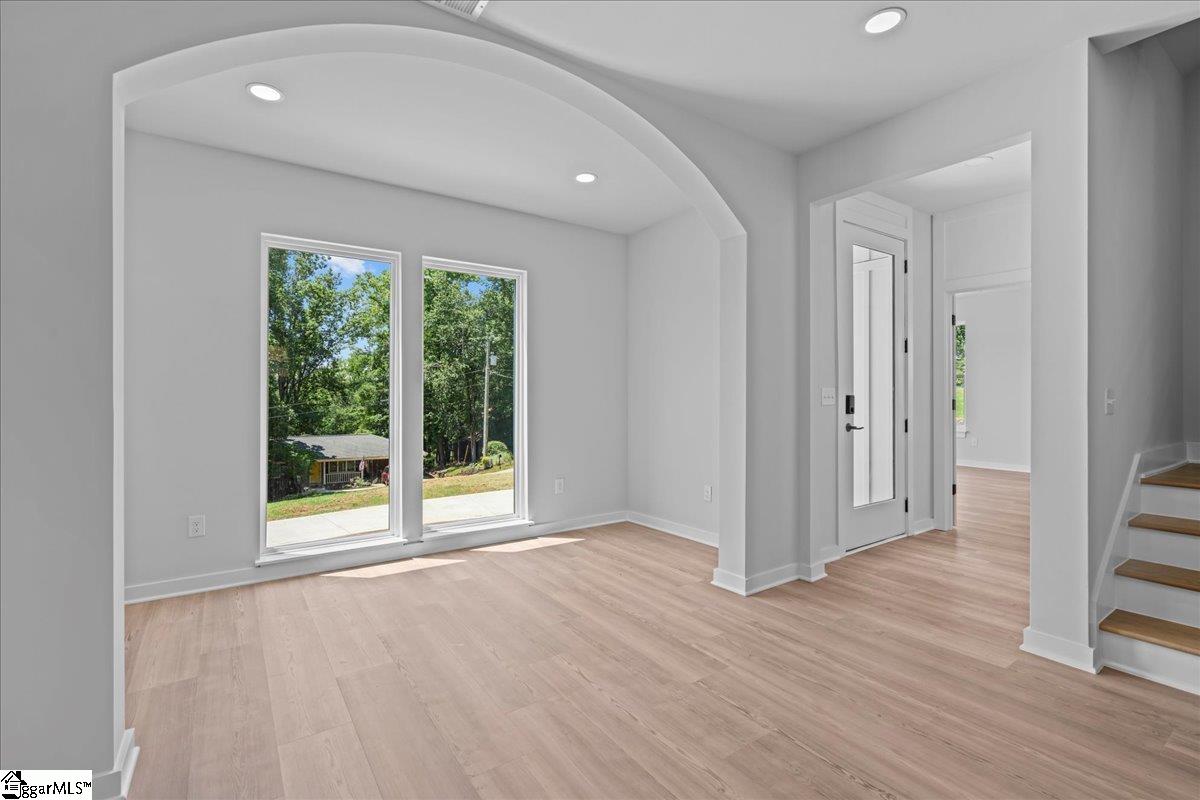 29 Harbor Drive Greenville, SC 29611