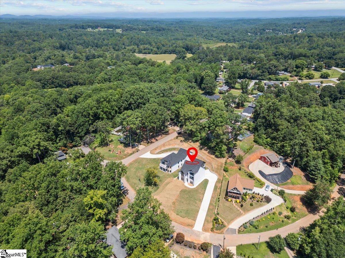 29 Harbor Drive Greenville, SC 29611