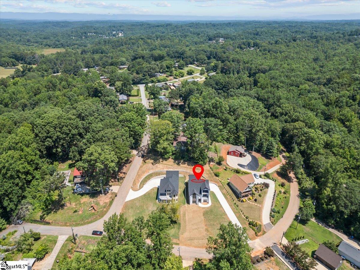 29 Harbor Drive Greenville, SC 29611