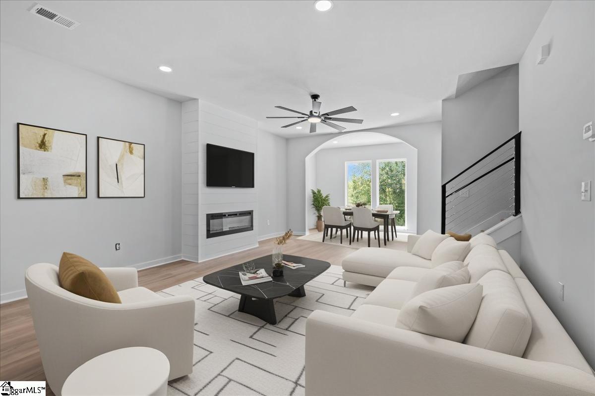 29 Harbor Drive Greenville, SC 29611