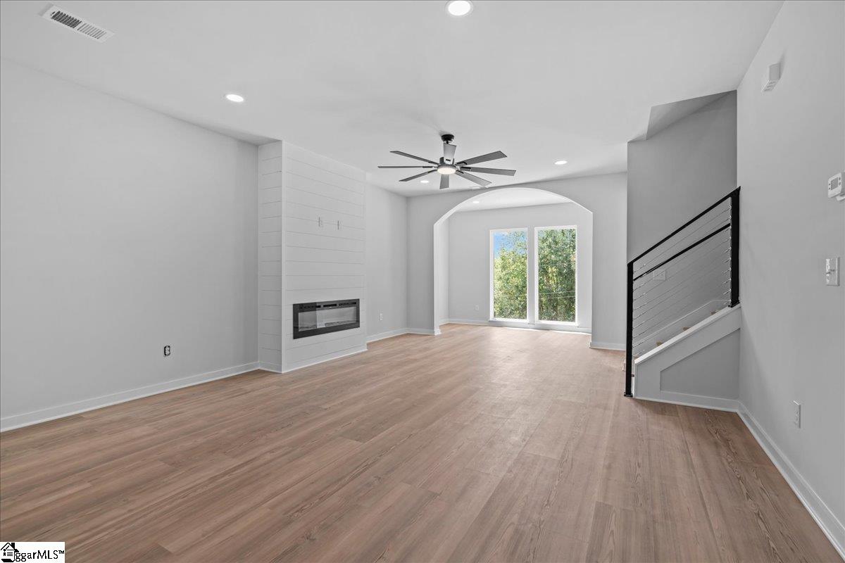 29 Harbor Drive Greenville, SC 29611