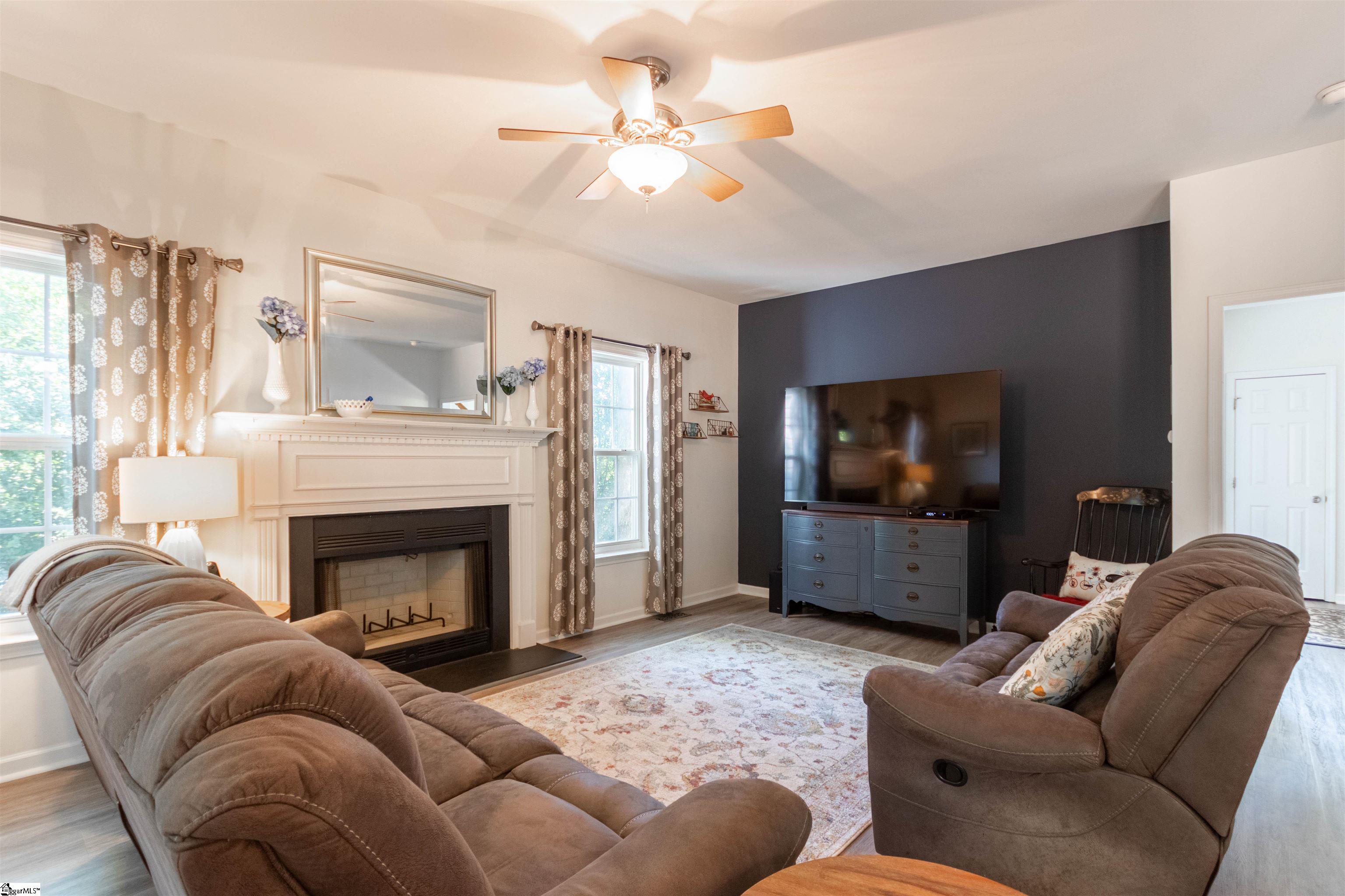 17 Angel Wing Court Taylors, SC 29687