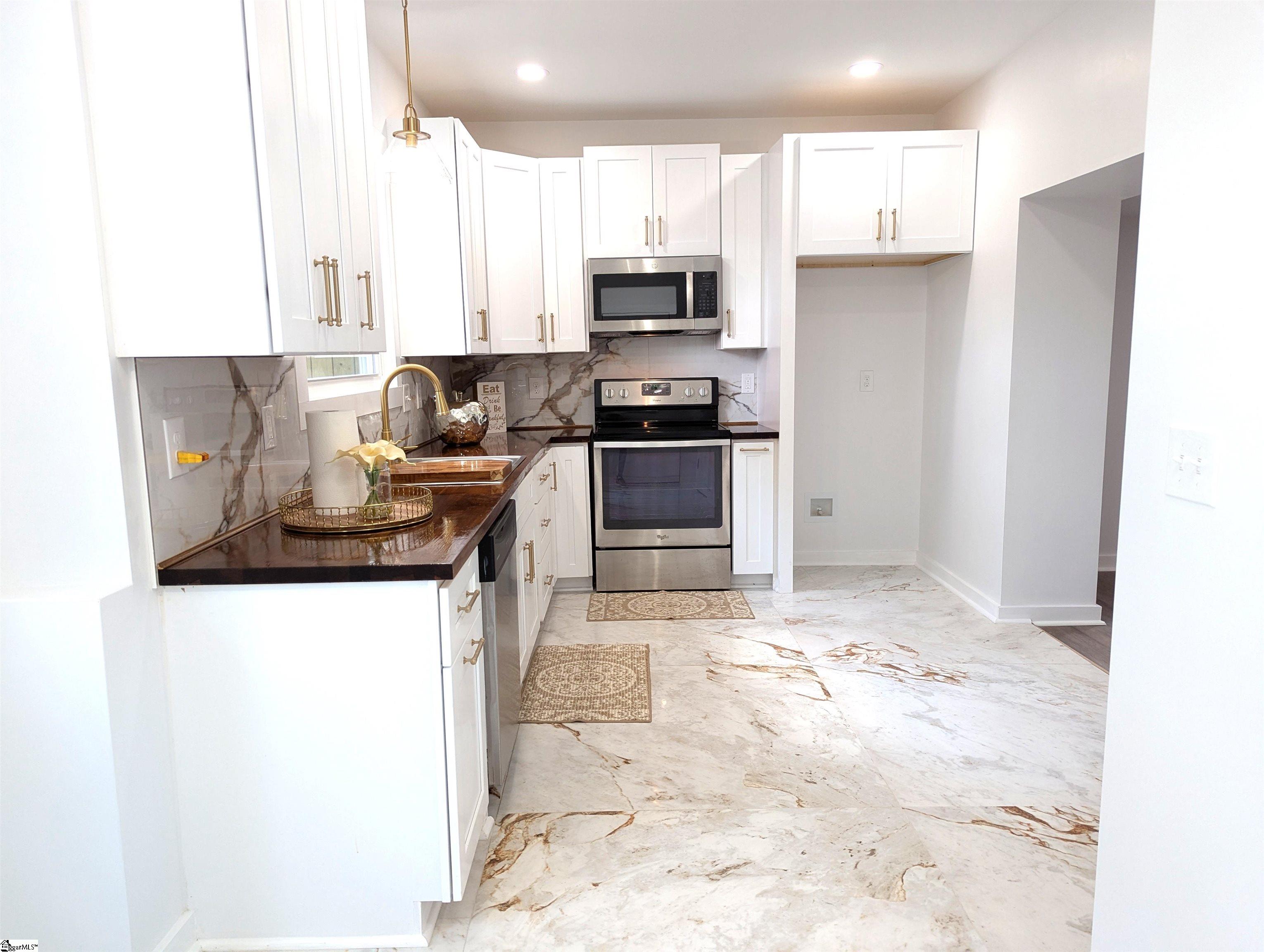 2115 Oakhurst Circle Spartanburg, SC 29302