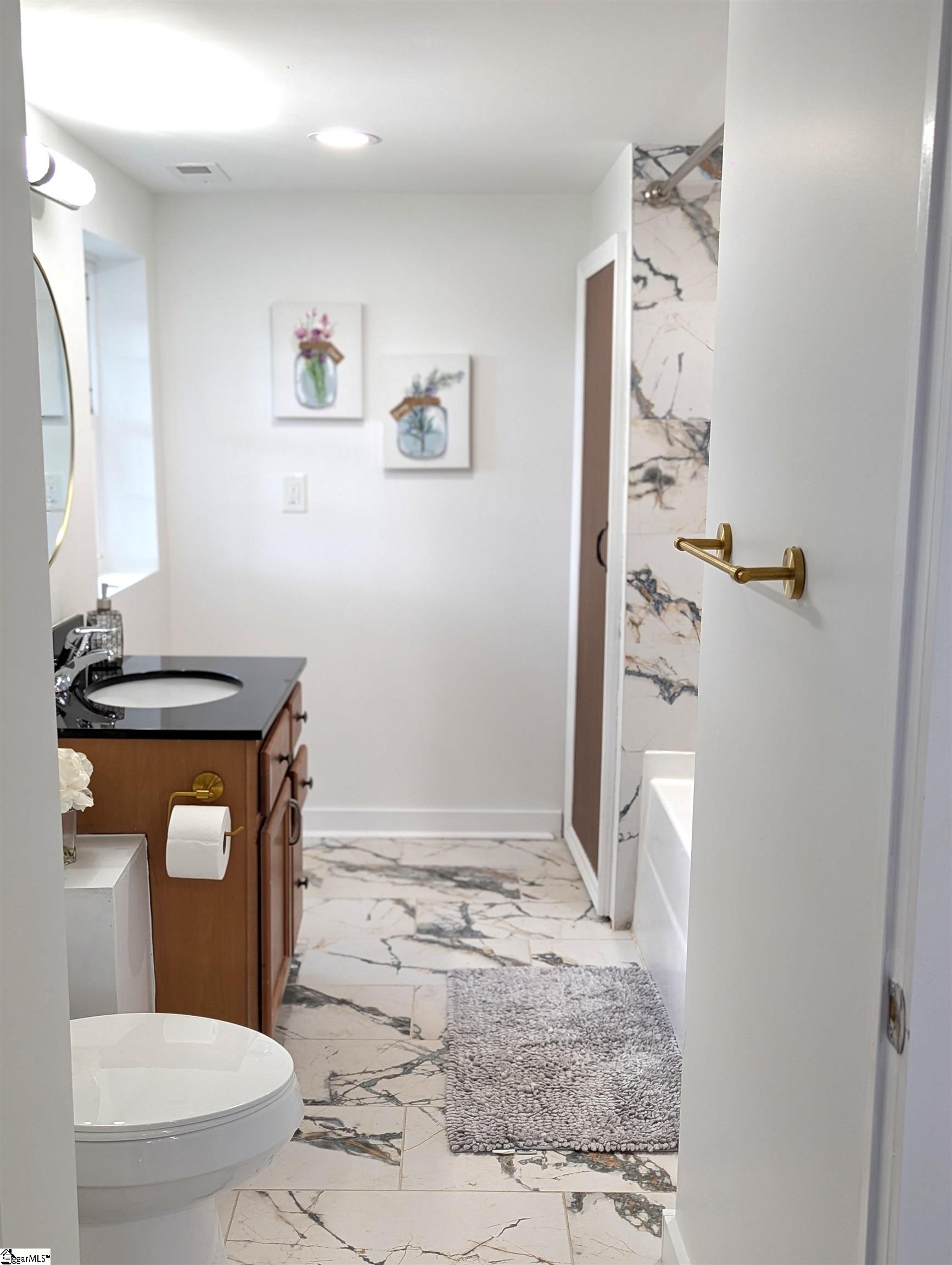 2115 Oakhurst Circle Spartanburg, SC 29302