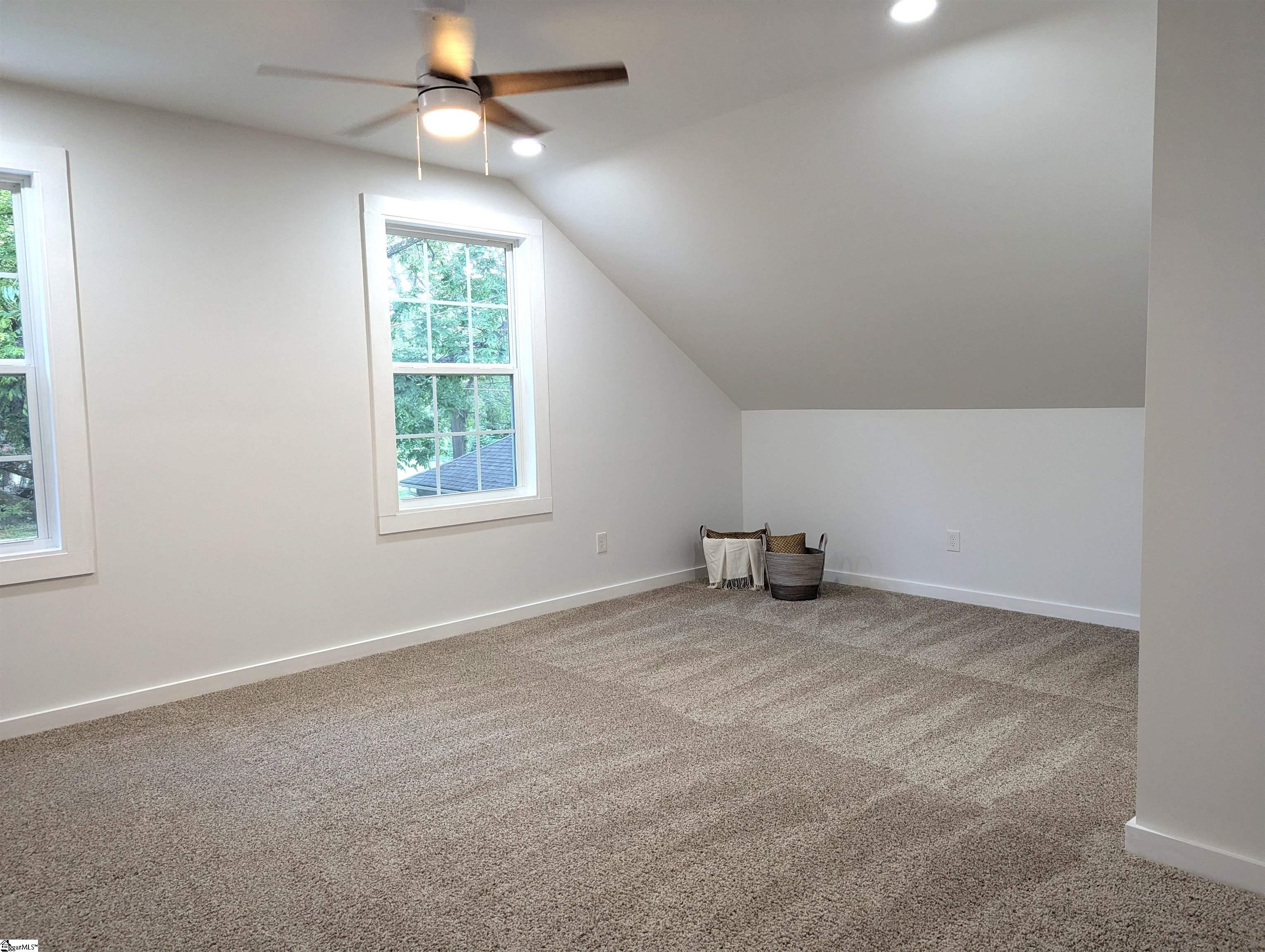 2115 Oakhurst Circle Spartanburg, SC 29302