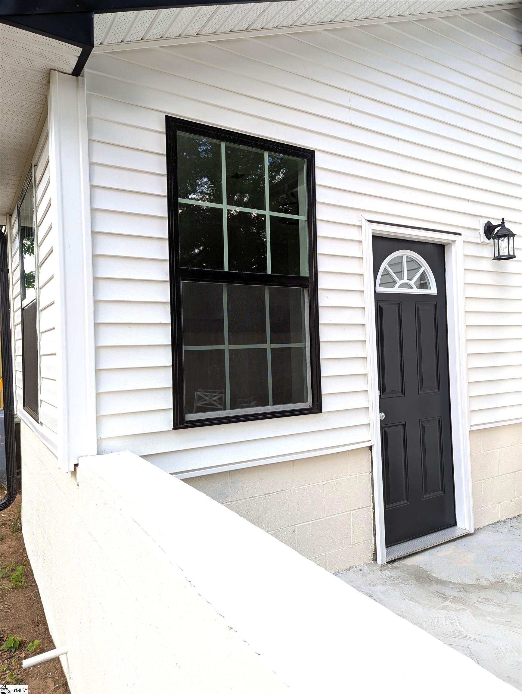 2115 Oakhurst Circle Spartanburg, SC 29302