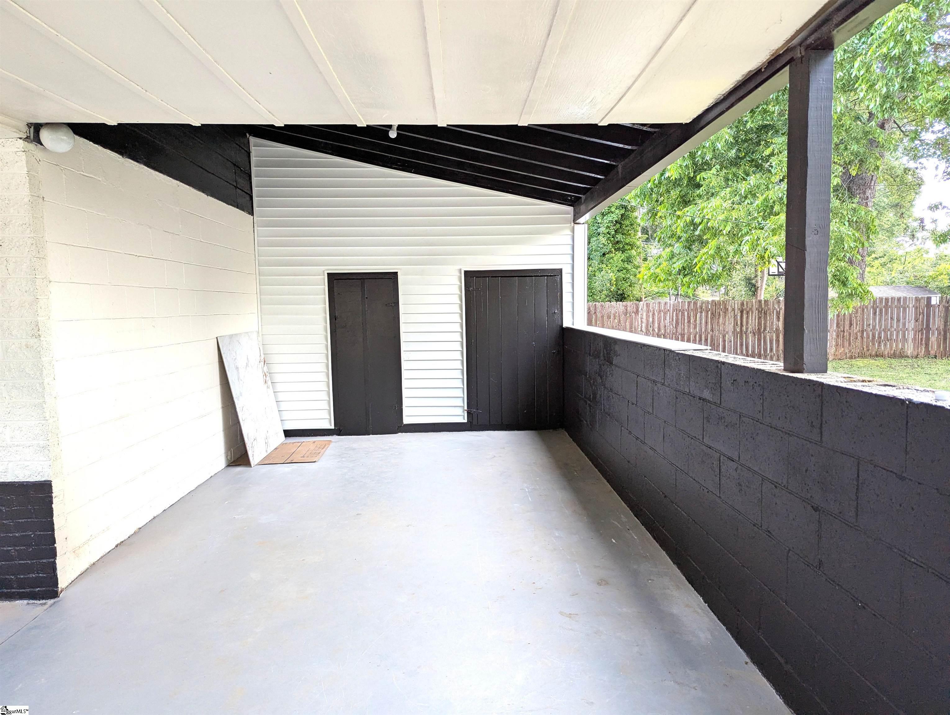 2115 Oakhurst Circle Spartanburg, SC 29302