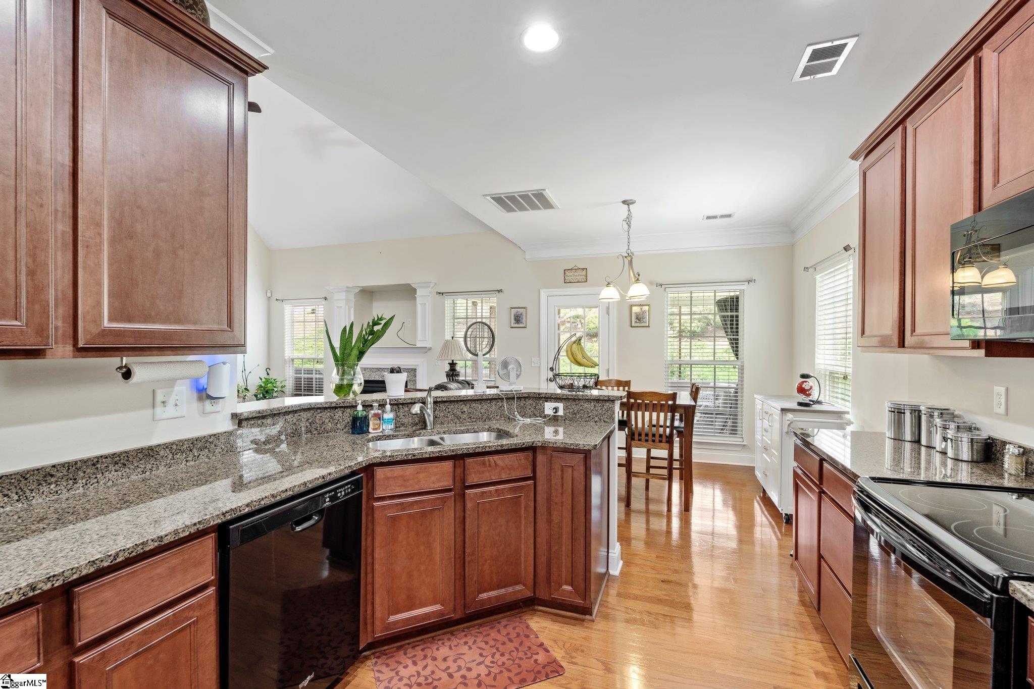 118 Birch Hill Way Simpsonville, SC 29681