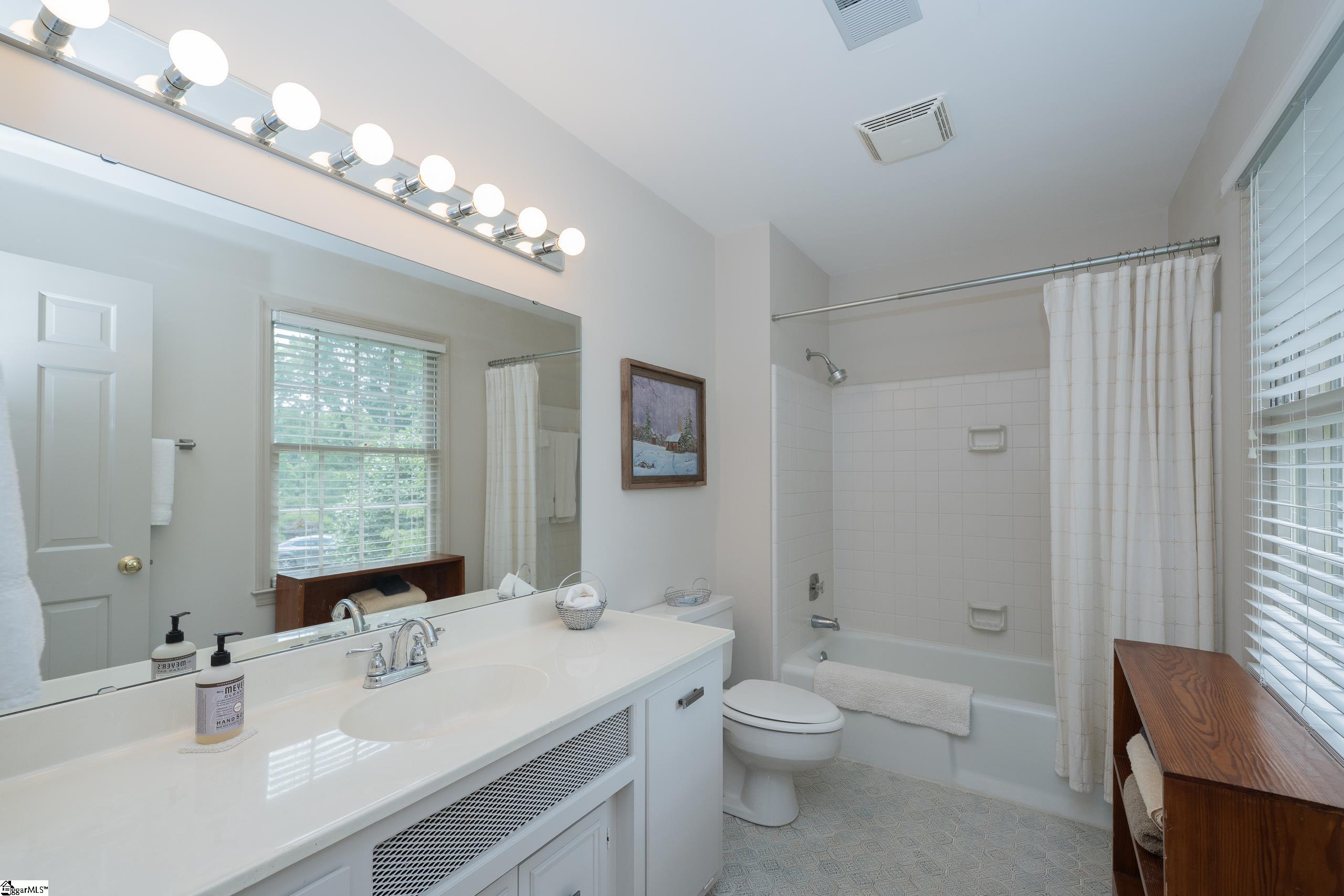 402 Stone Ridge Road Greer, SC 29650