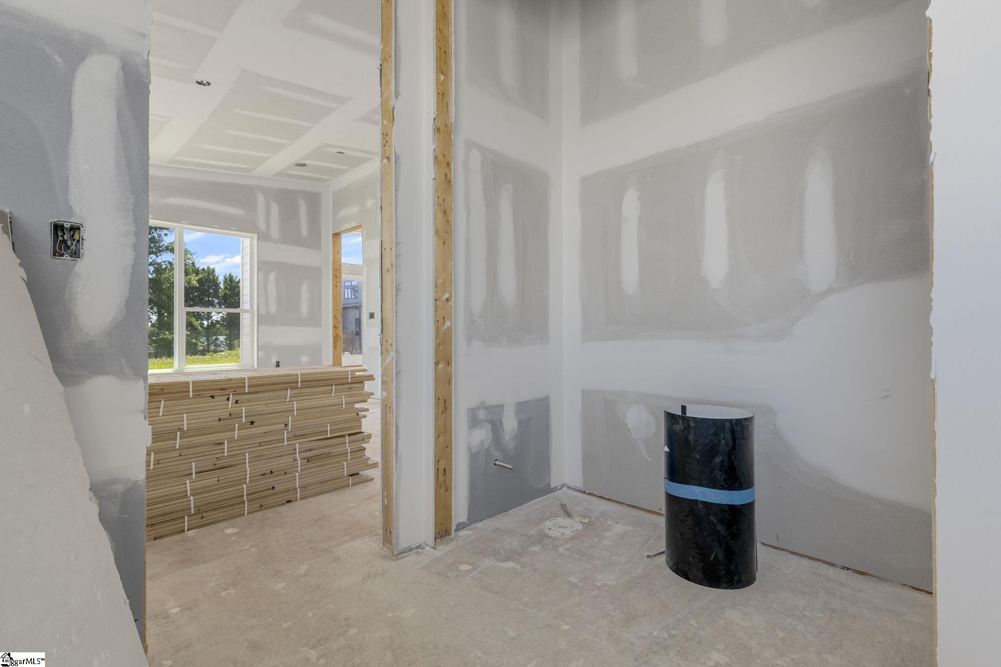8 Village Crest Drive Greenville, SC 29607