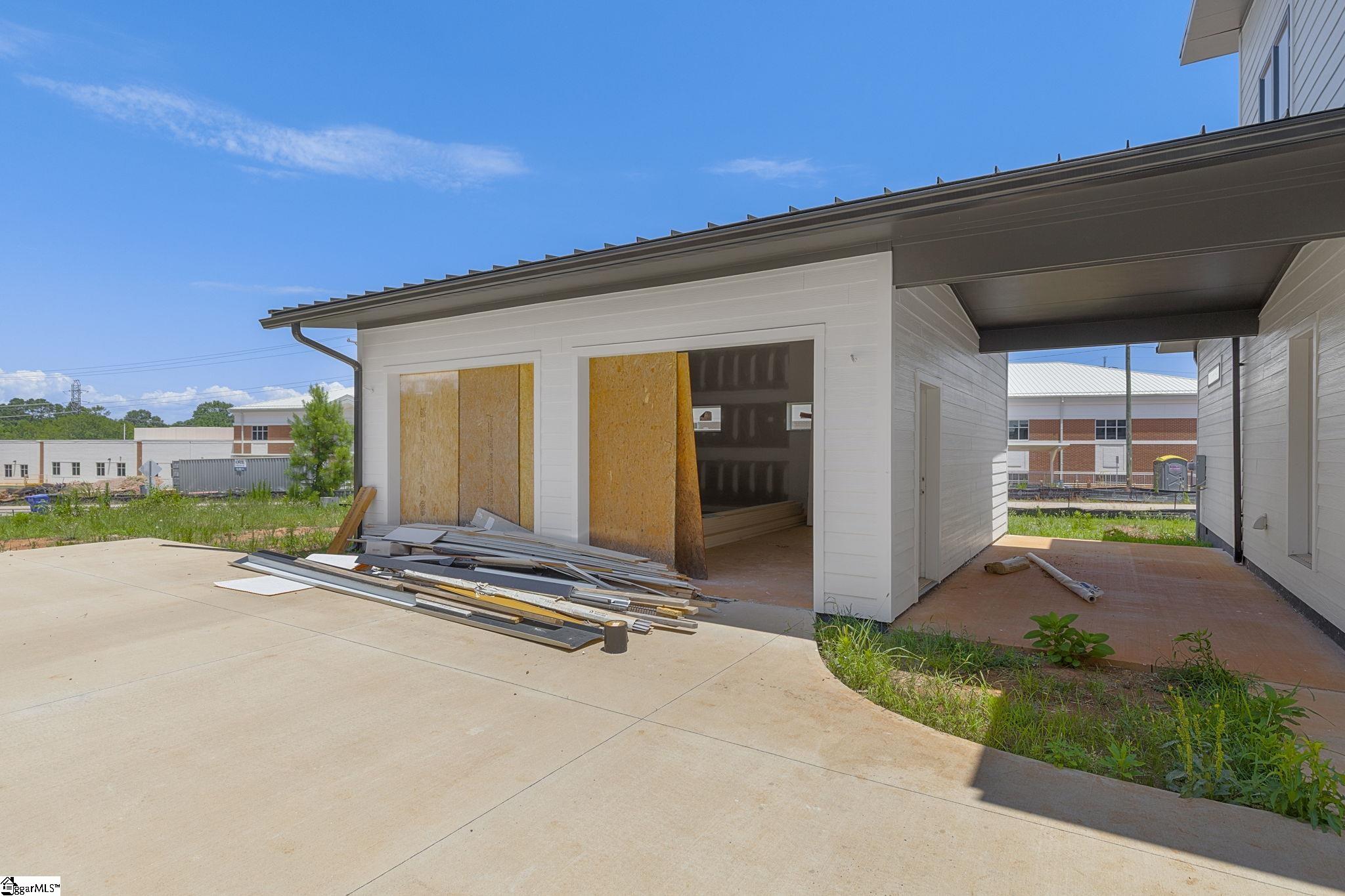 8 Village Crest Drive Greenville, SC 29607