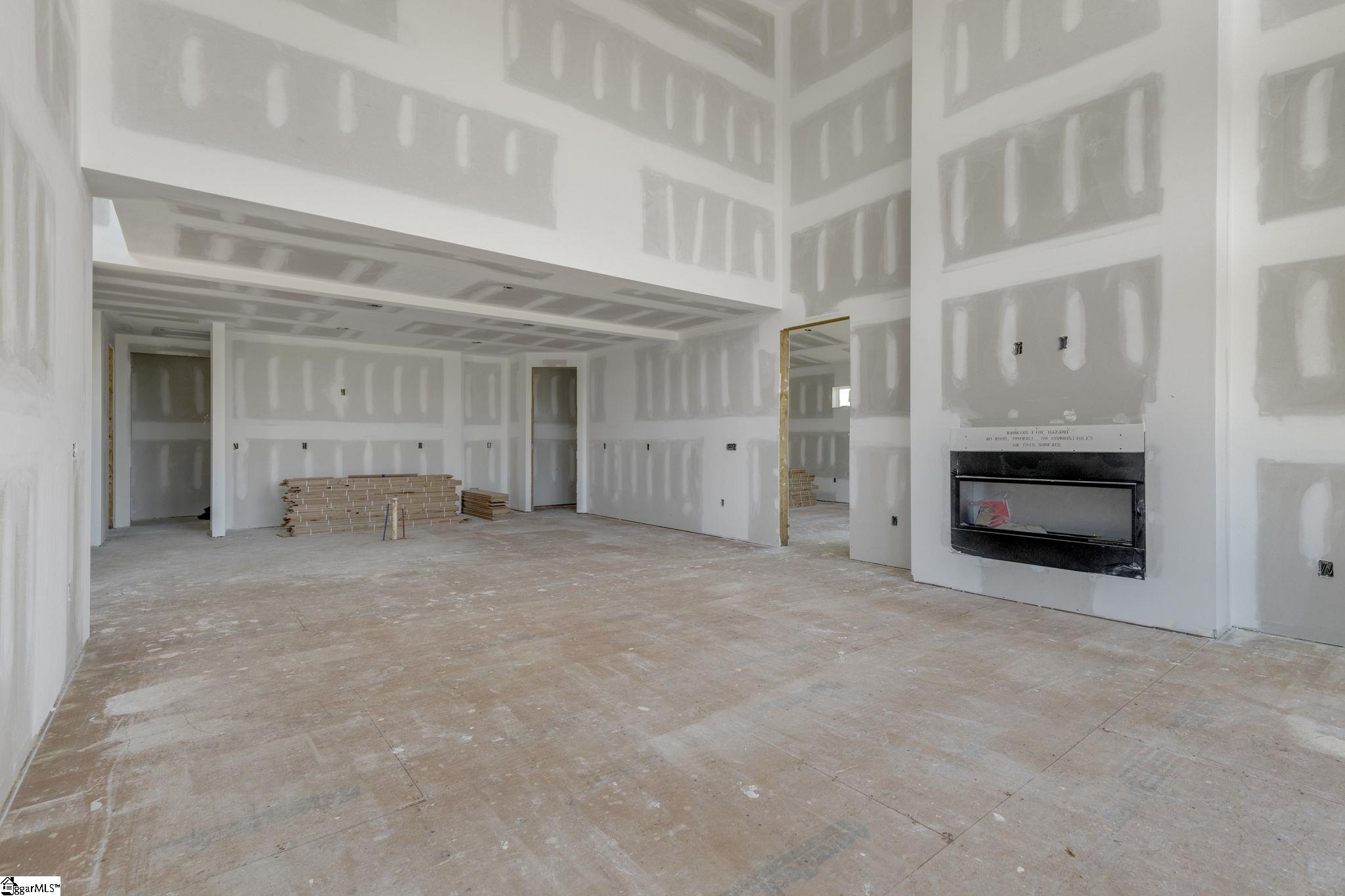 8 Village Crest Drive Greenville, SC 29607