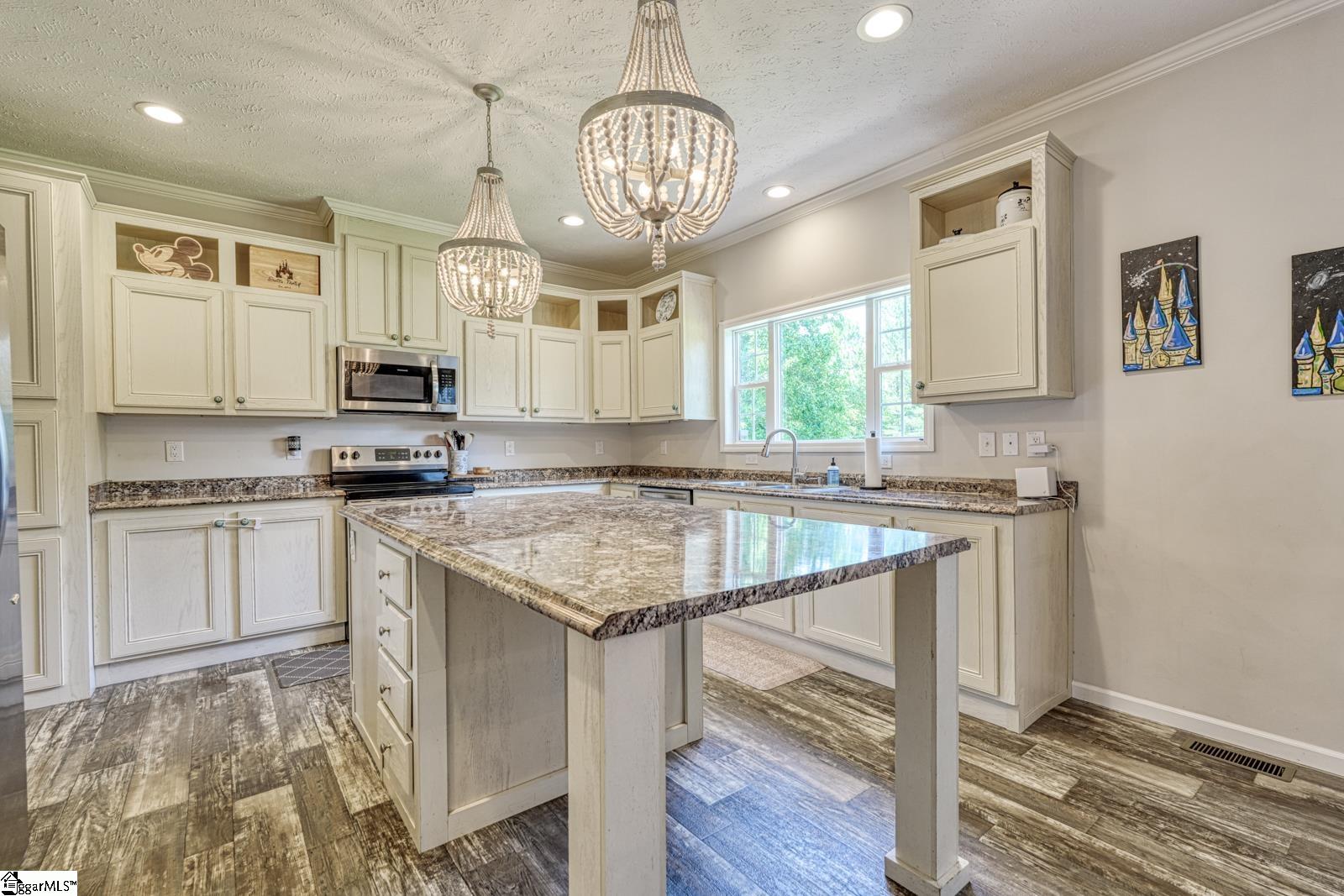 39 Gibson Road Greenville, SC 29617