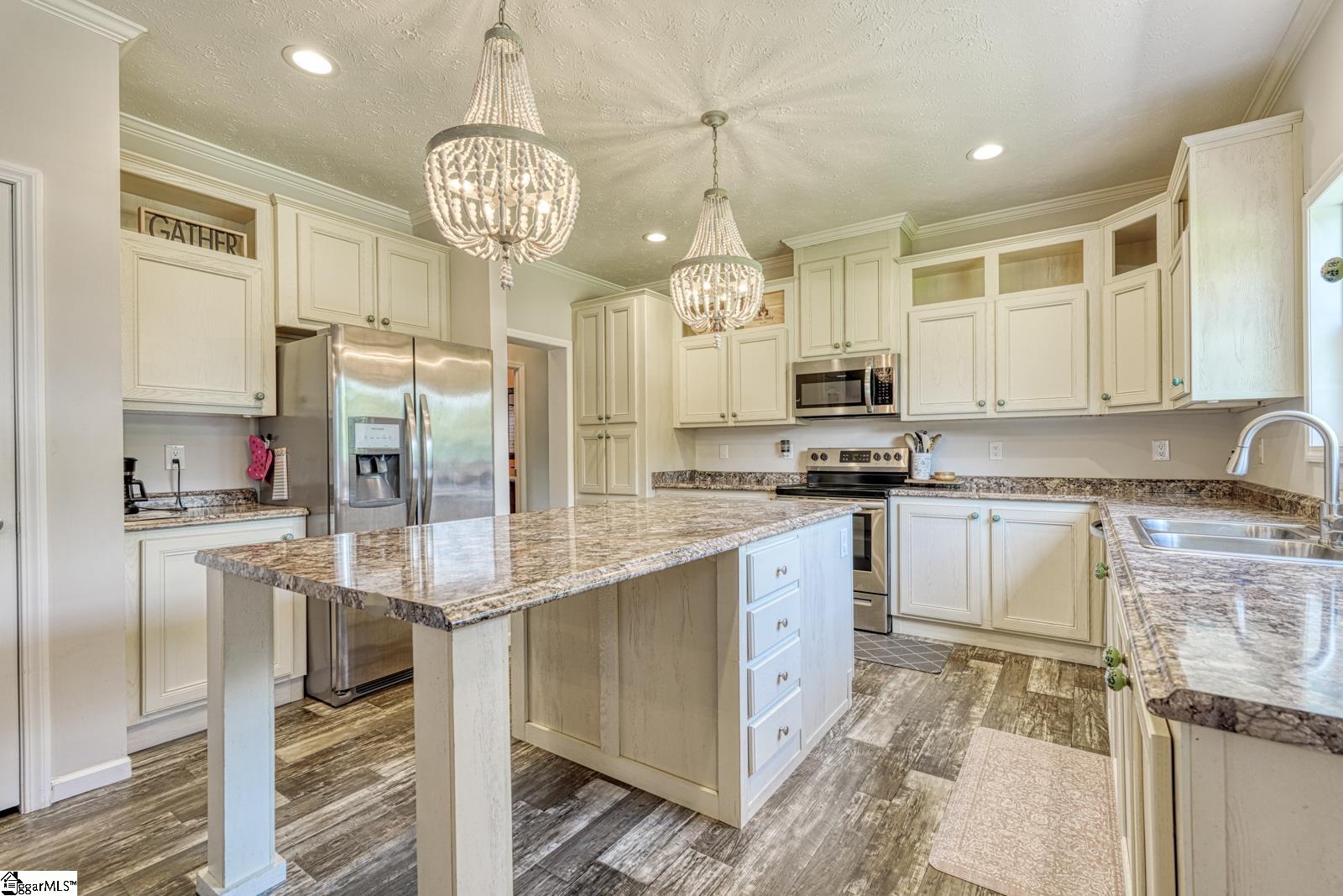 39 Gibson Road Greenville, SC 29617