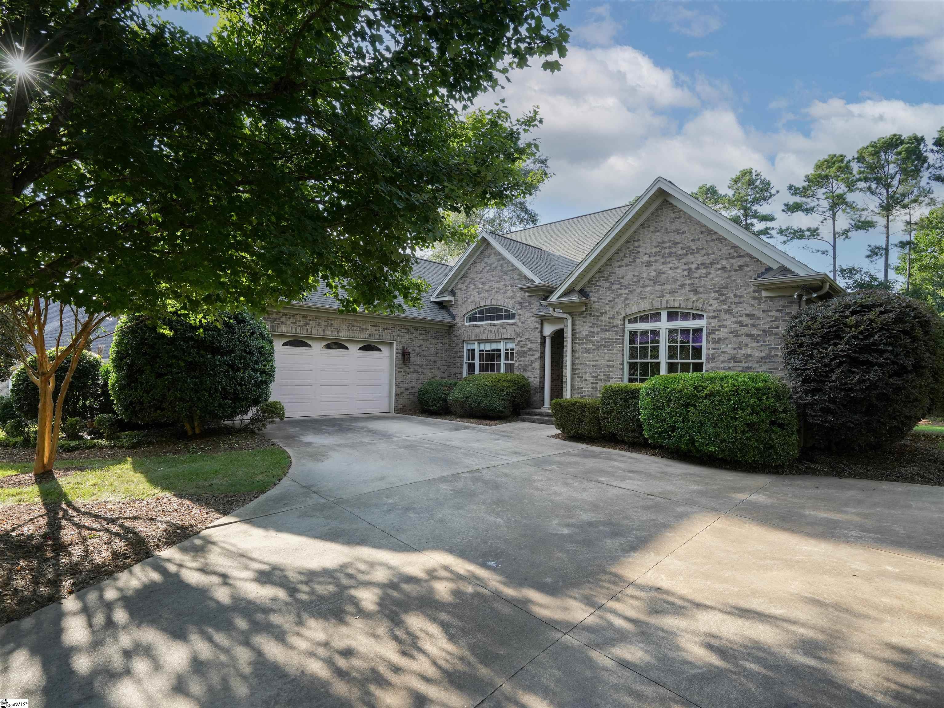124 Bentwater Trail Simpsonville, SC 29680