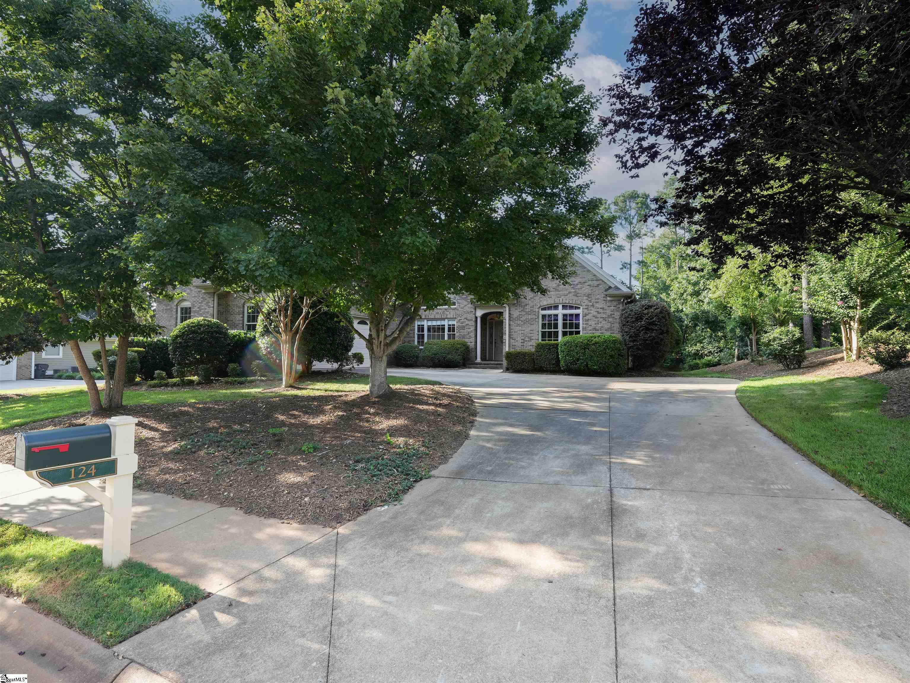 124 Bentwater Trail Simpsonville, SC 29680