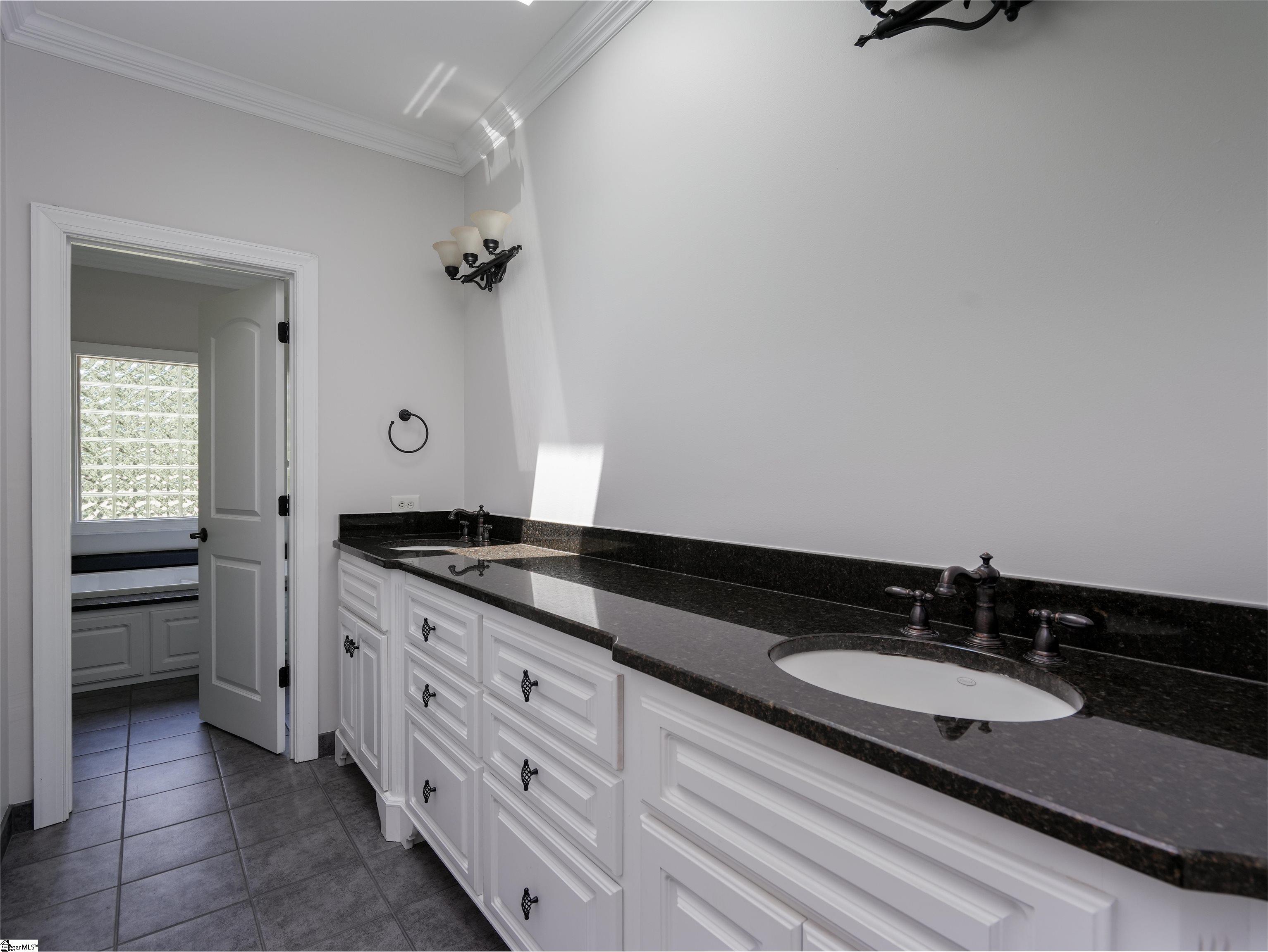 124 Bentwater Trail Simpsonville, SC 29680