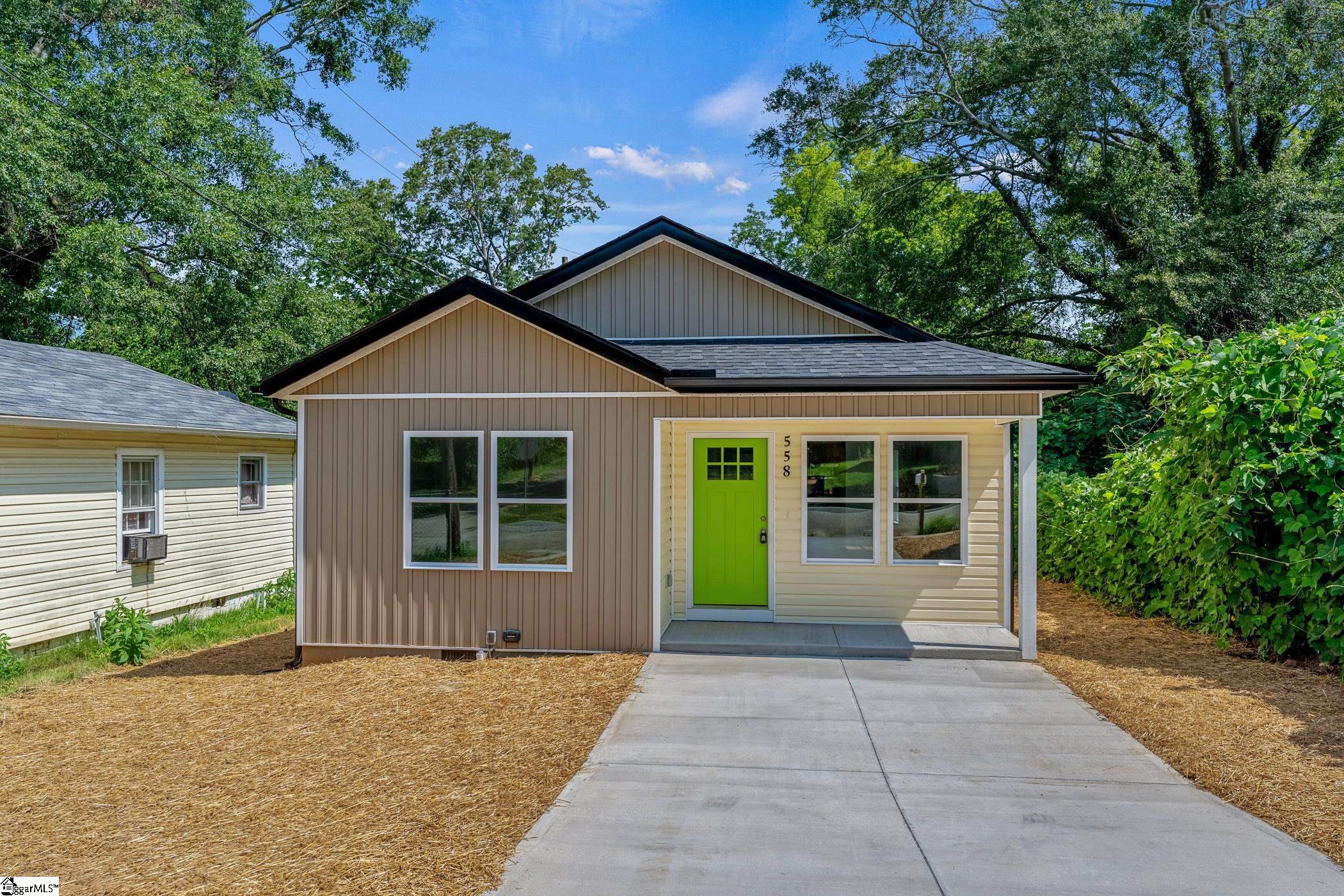 558 S Center Street Spartanburg, SC 29301