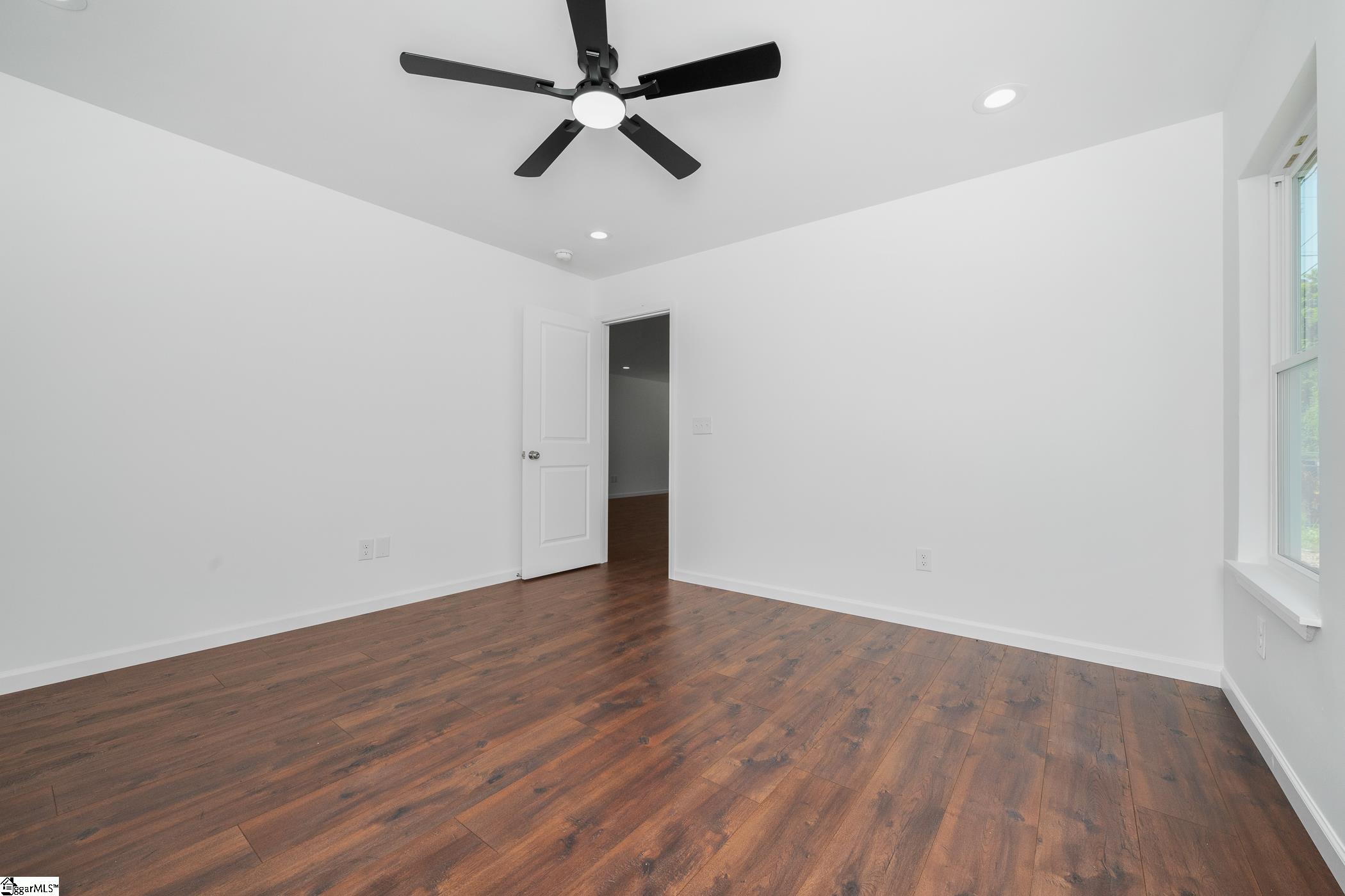 558 S Center Street Spartanburg, SC 29301