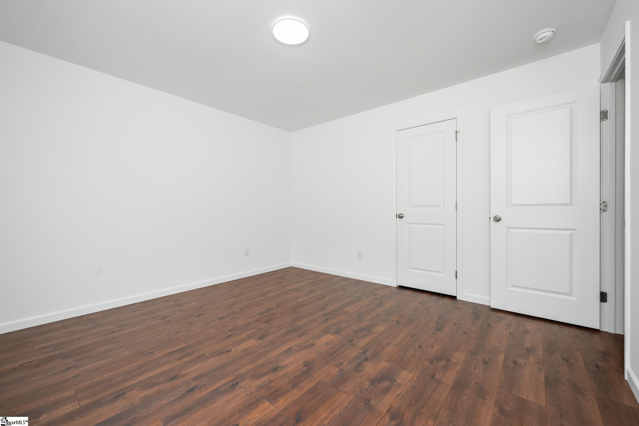 558 S Center Street Spartanburg, SC 29301