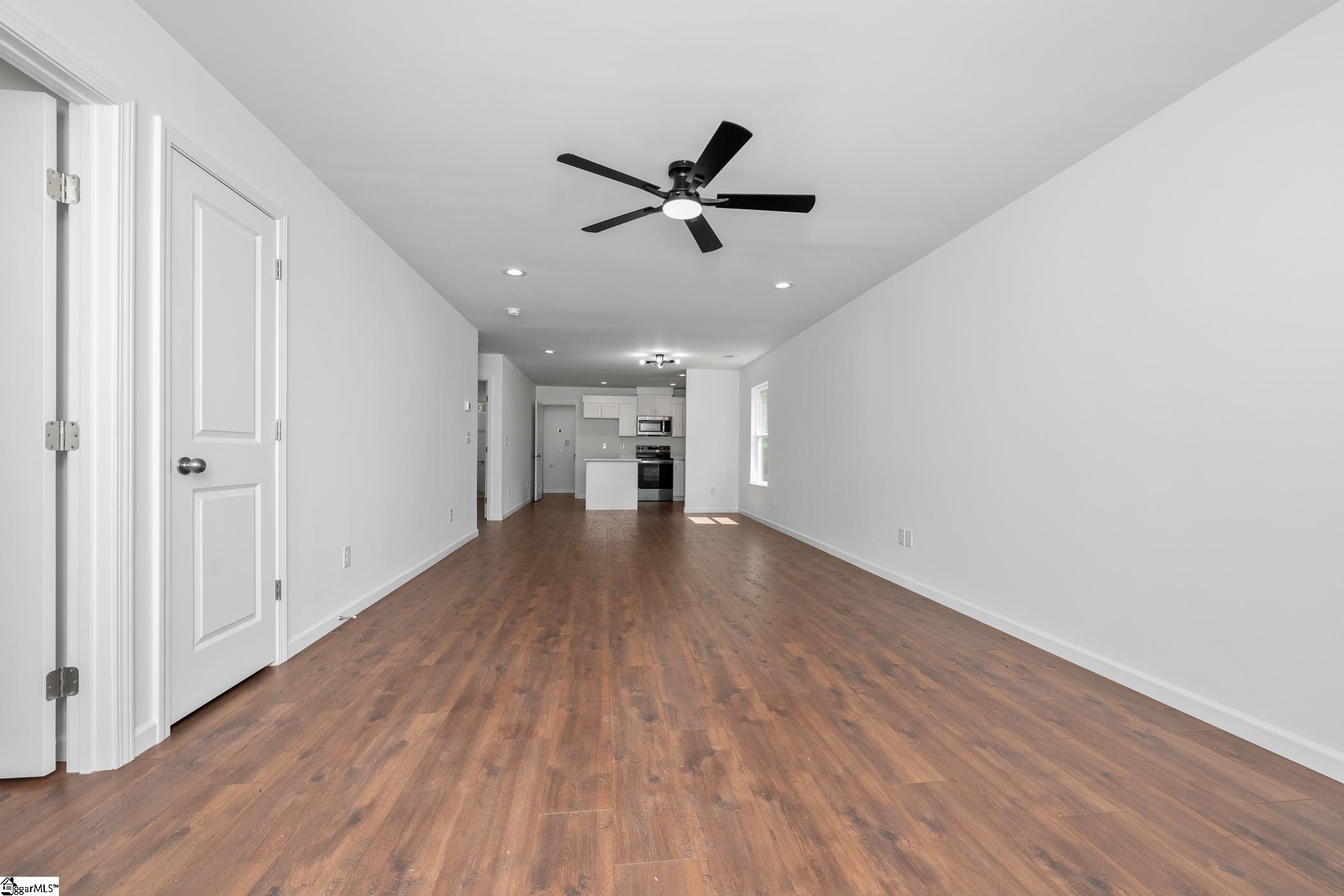 558 S Center Street Spartanburg, SC 29301
