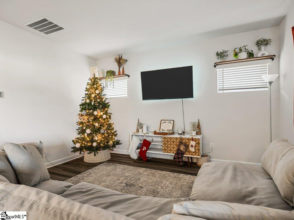 688 Grays Creek Road Spartanburg, SC 29303