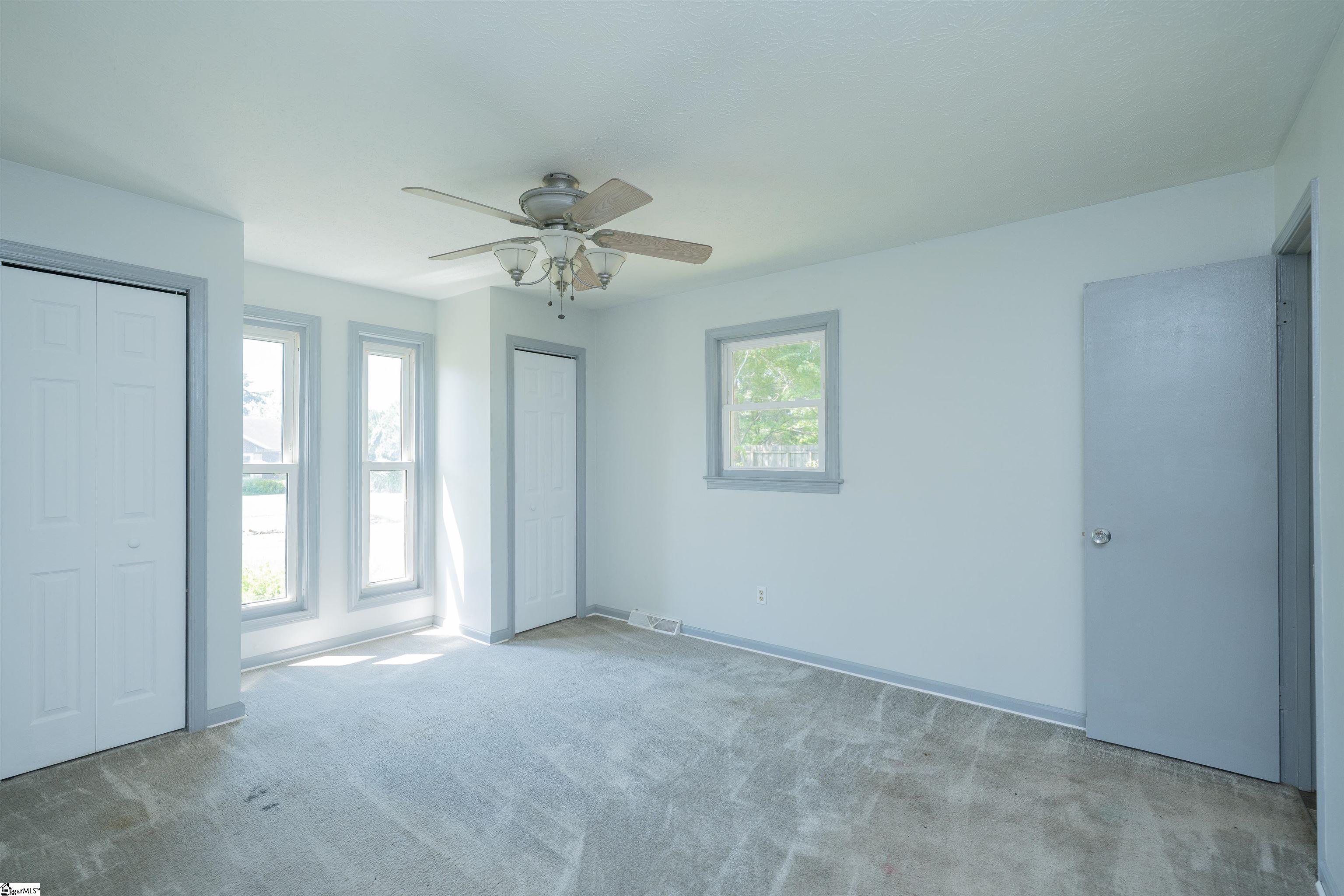 1 Riverwood Circle Greenville, SC 29617