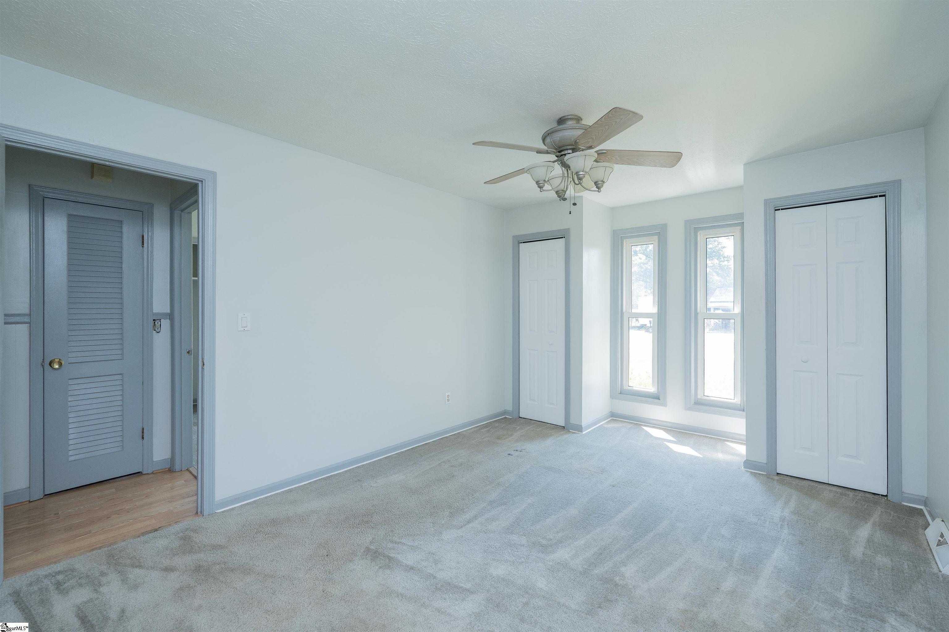 1 Riverwood Circle Greenville, SC 29617
