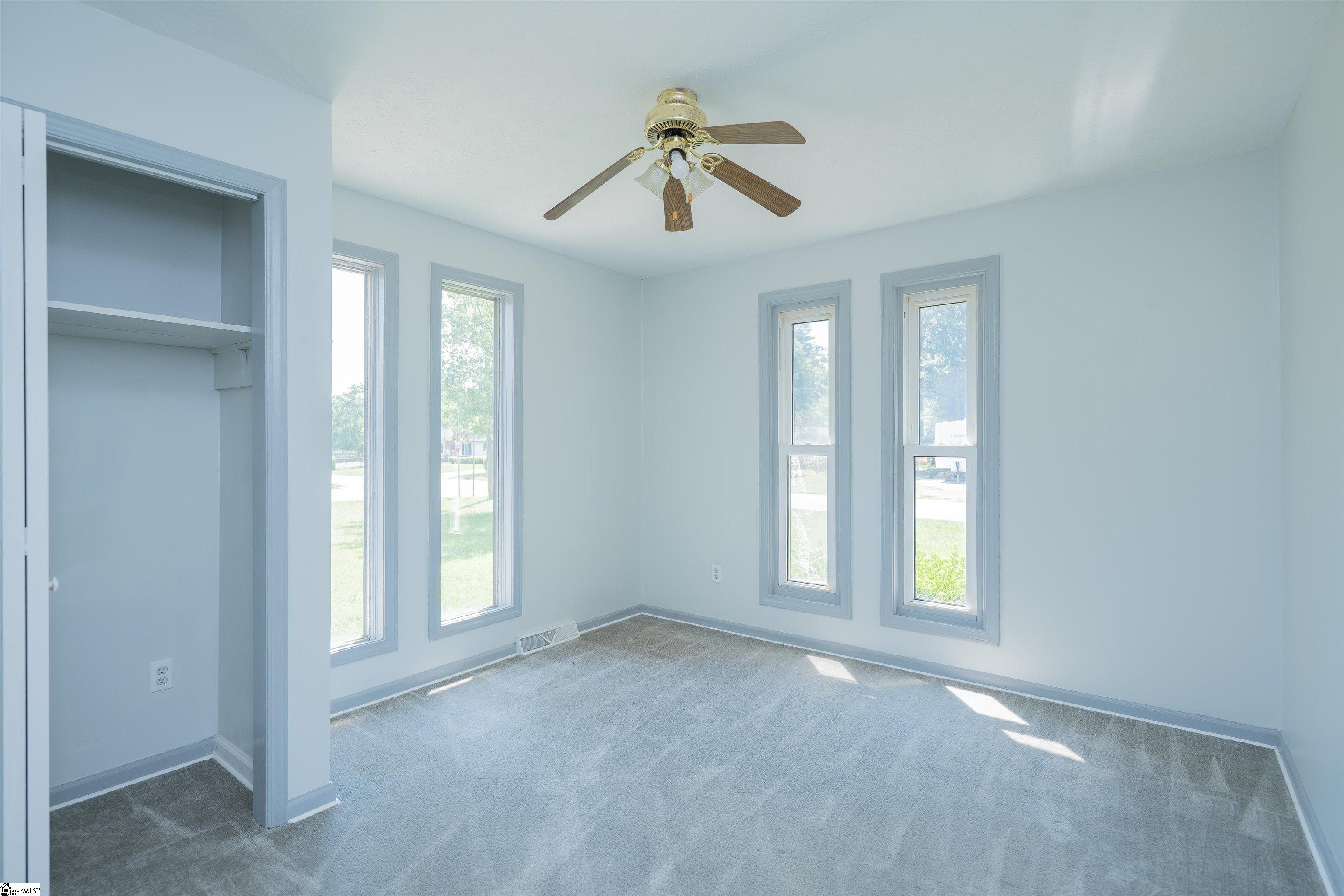 1 Riverwood Circle Greenville, SC 29617
