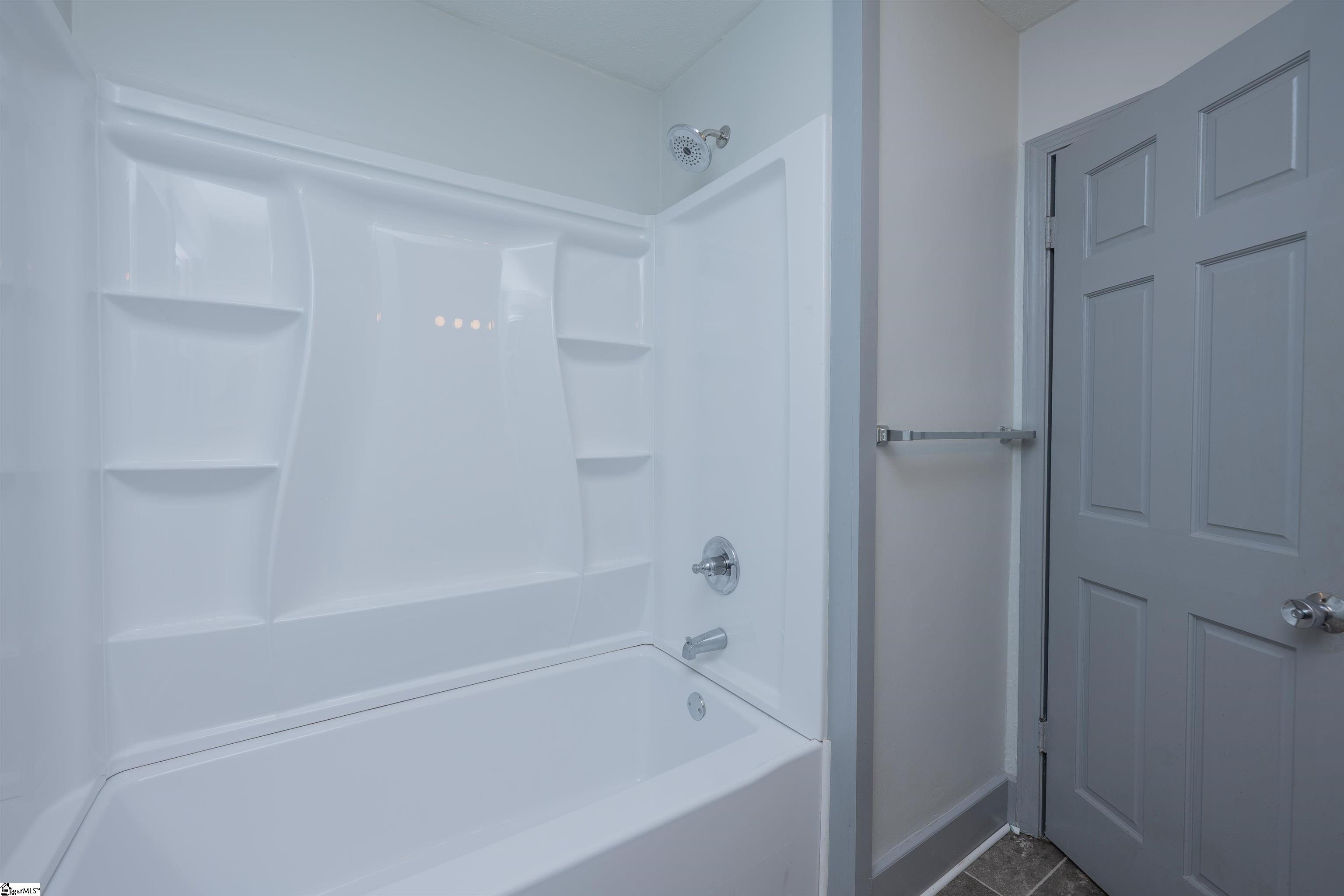 1 Riverwood Circle Greenville, SC 29617