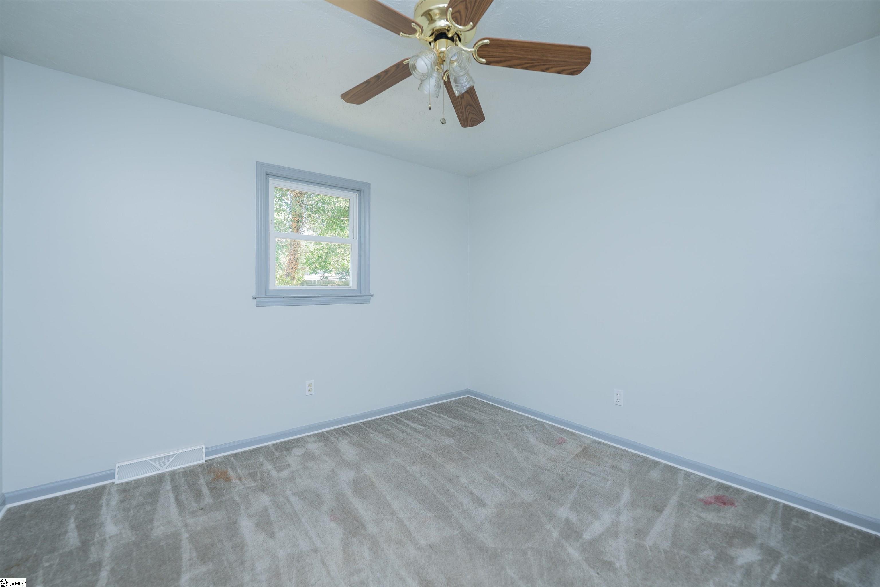 1 Riverwood Circle Greenville, SC 29617