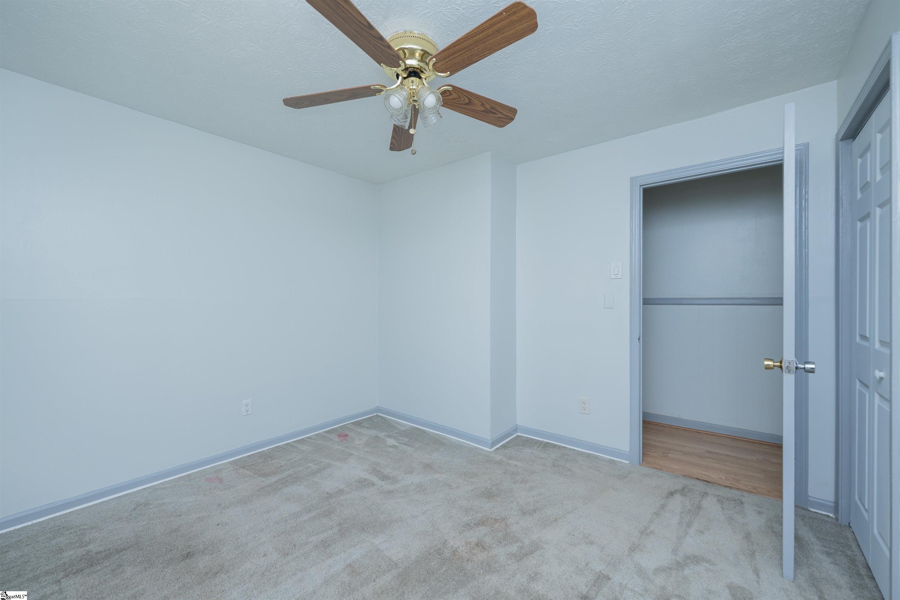 1 Riverwood Circle Greenville, SC 29617
