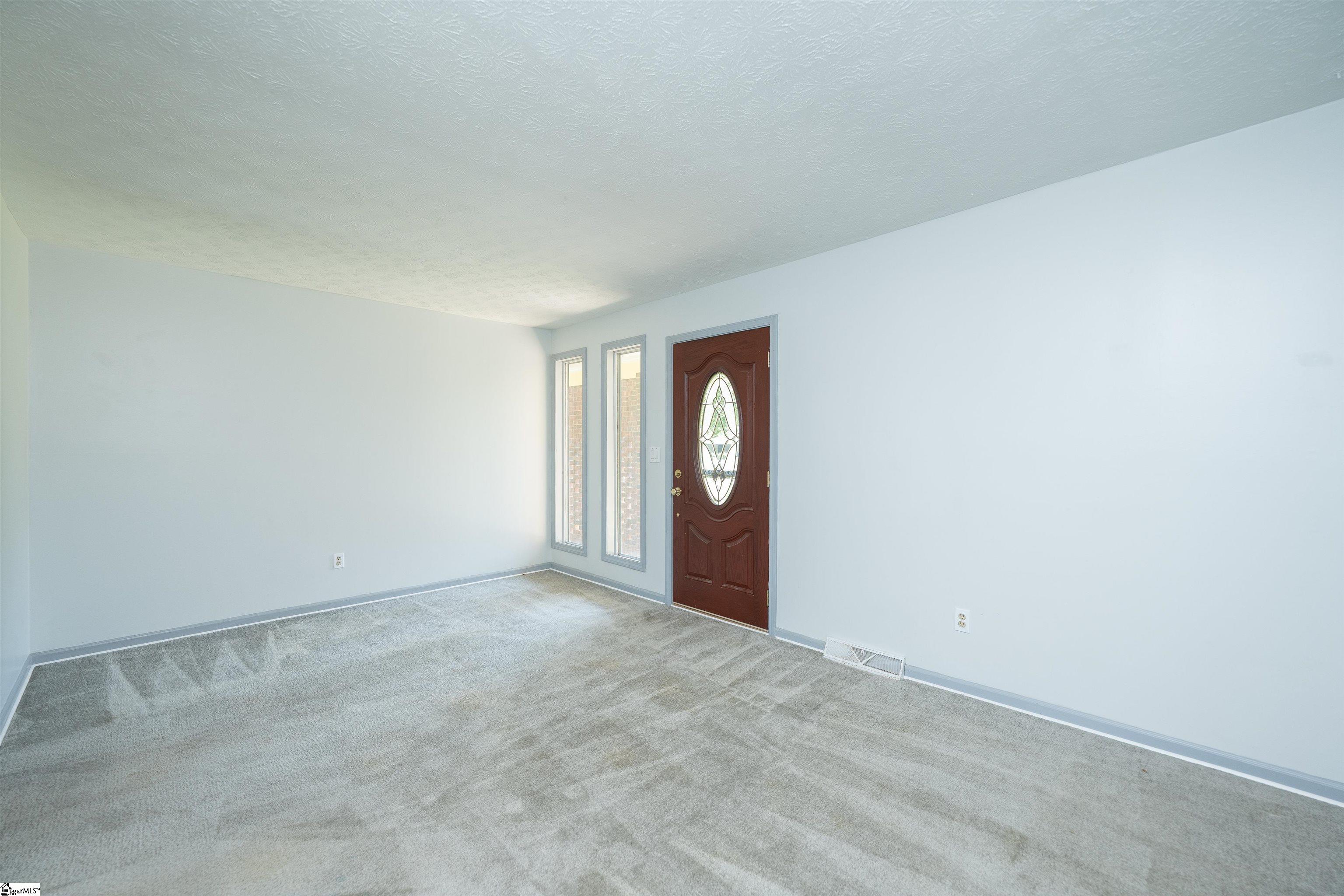 1 Riverwood Circle Greenville, SC 29617