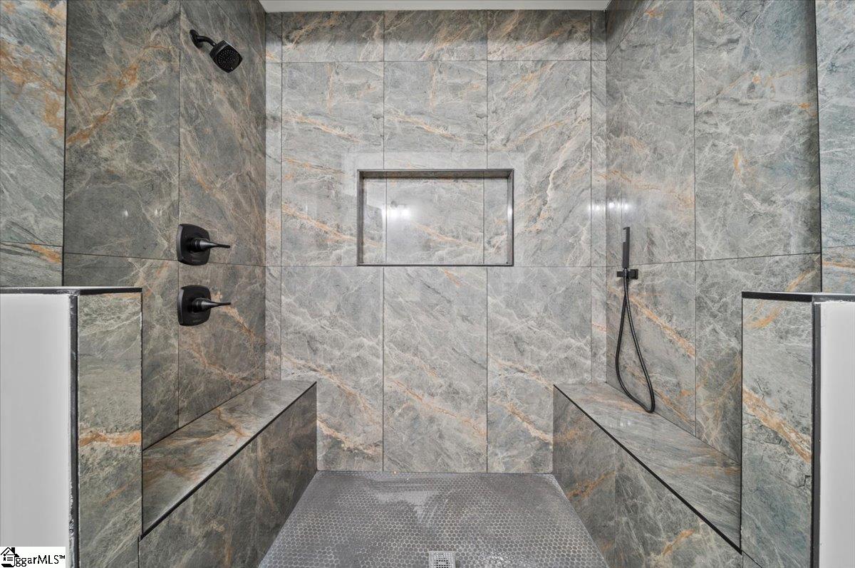 1 Hollis Street Greenville, SC 29611
